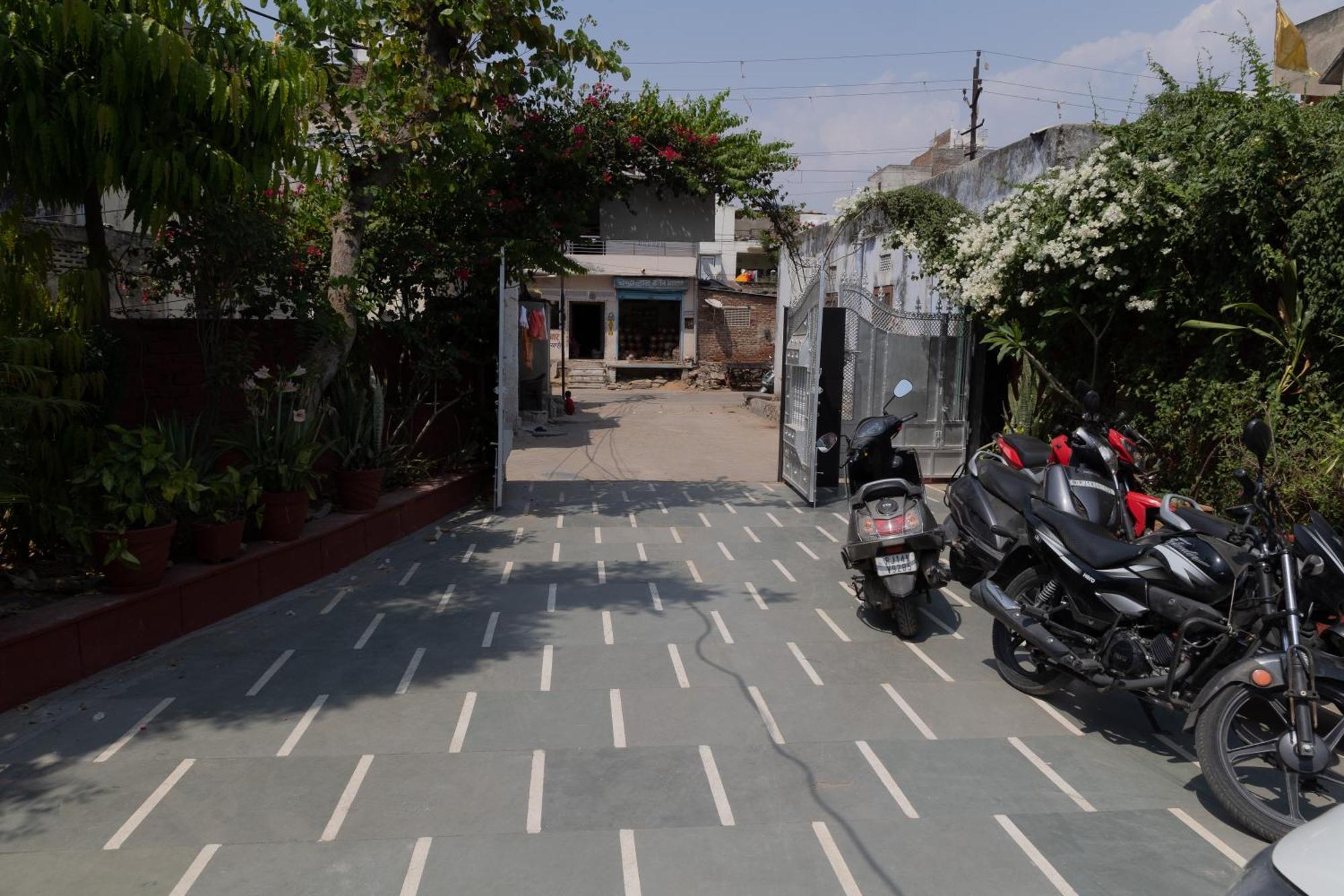 Urmil Basant Hotel Jaipur