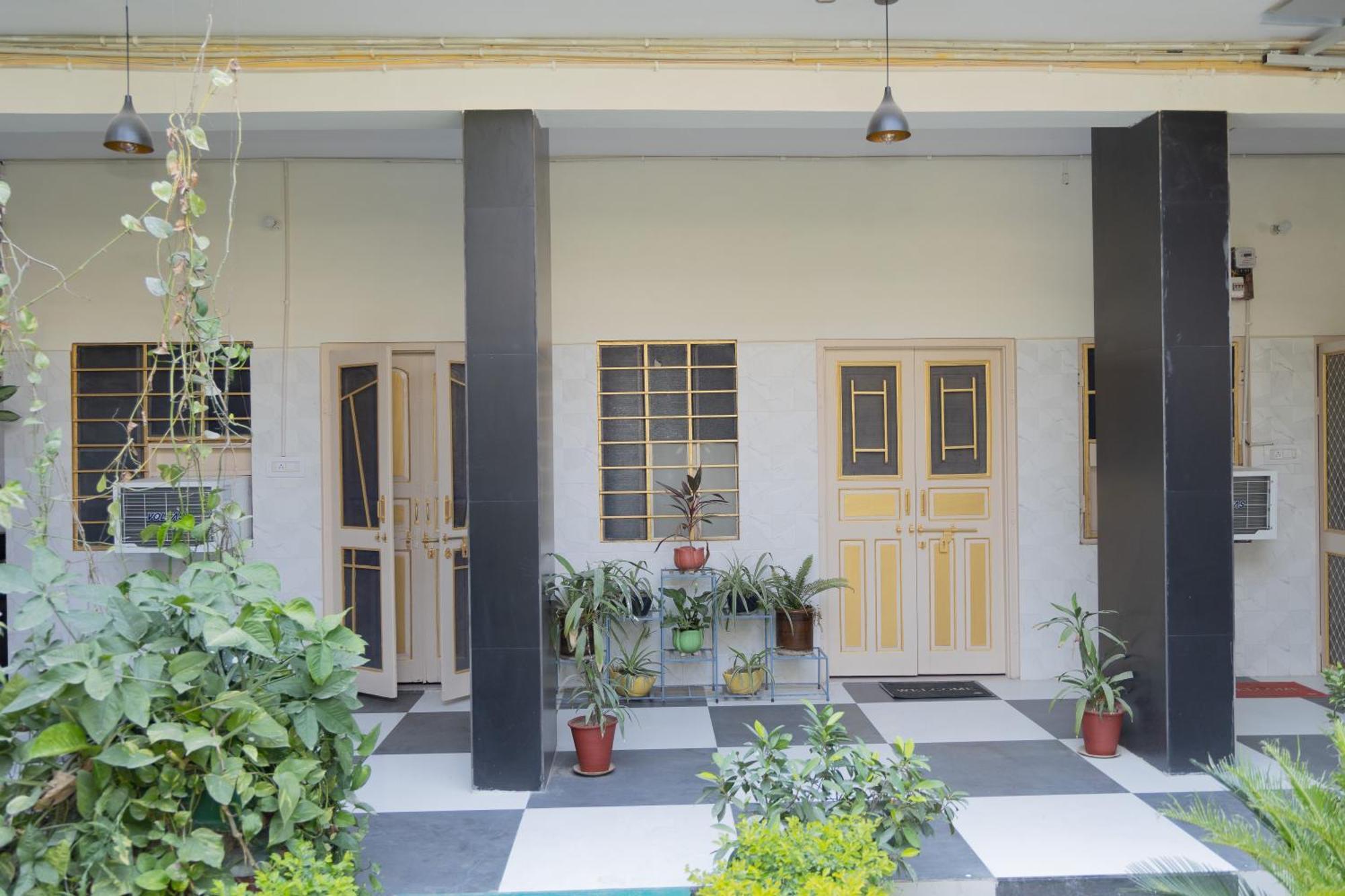 Hotel Urmil Basant
