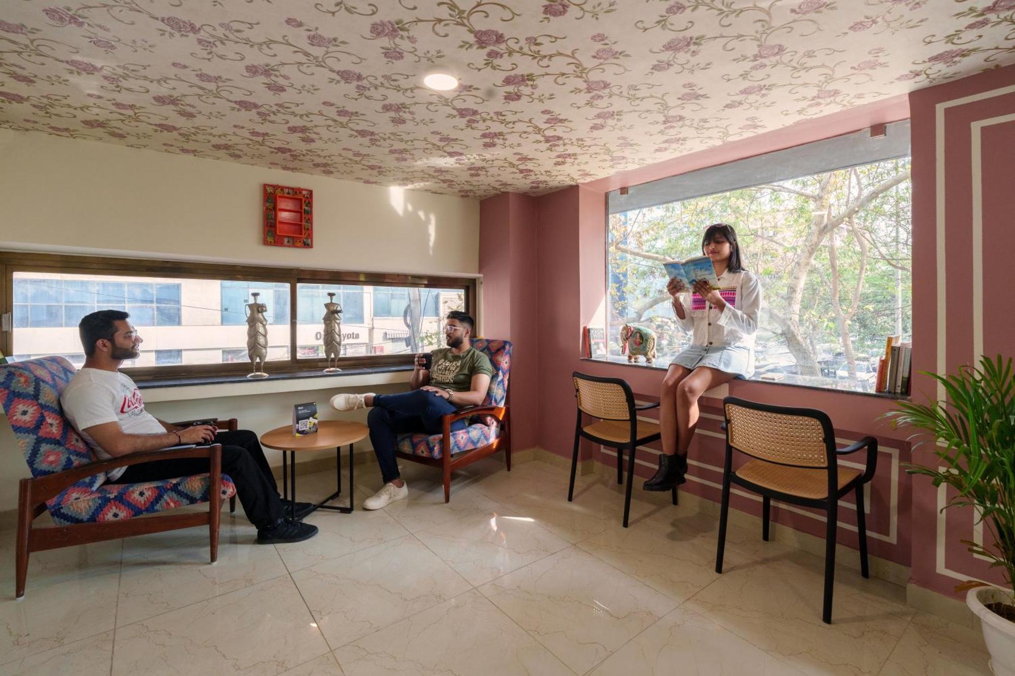 The Jaipur, Mi Road Hostel