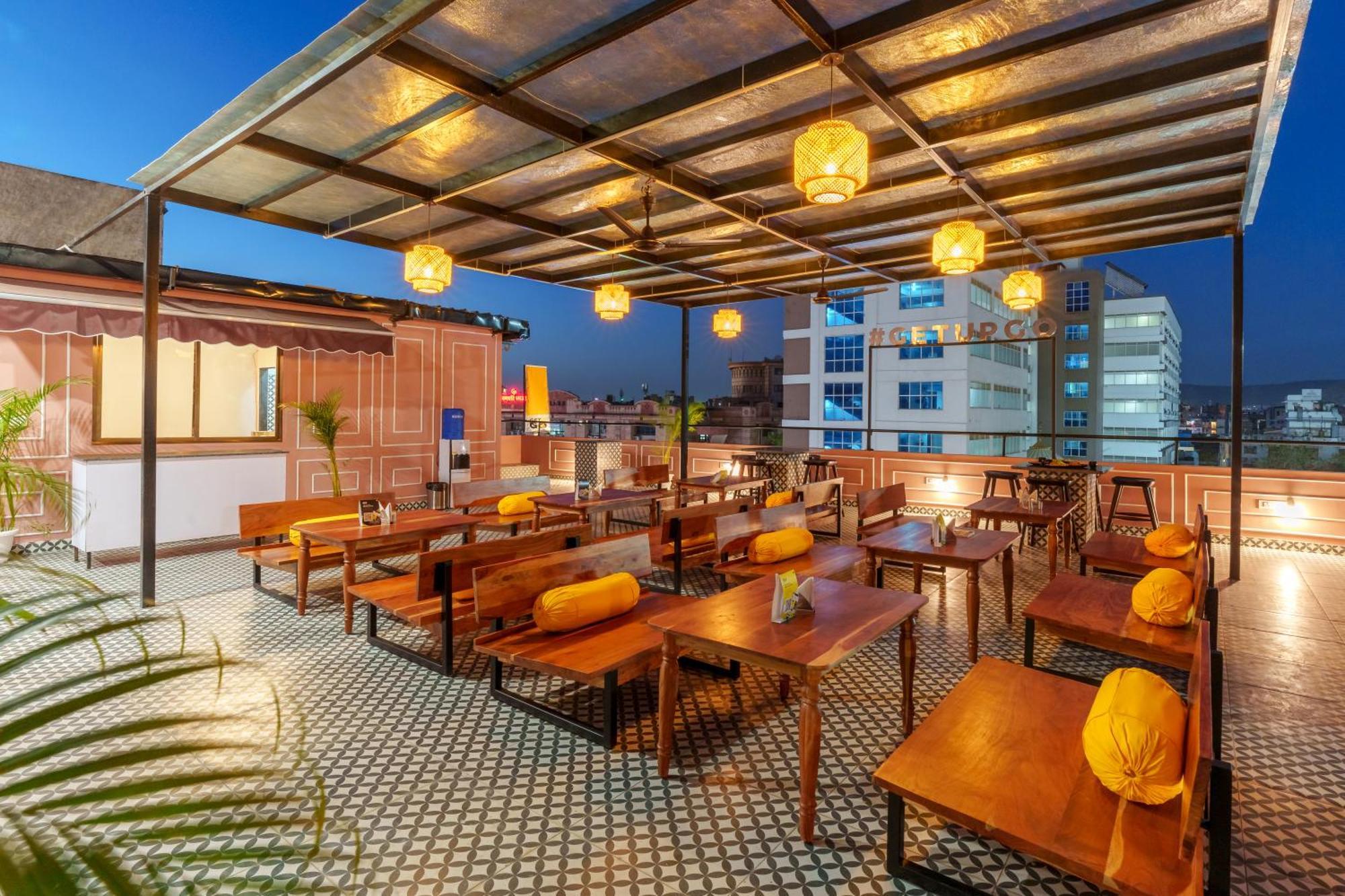 The Jaipur, Mi Road Hostel