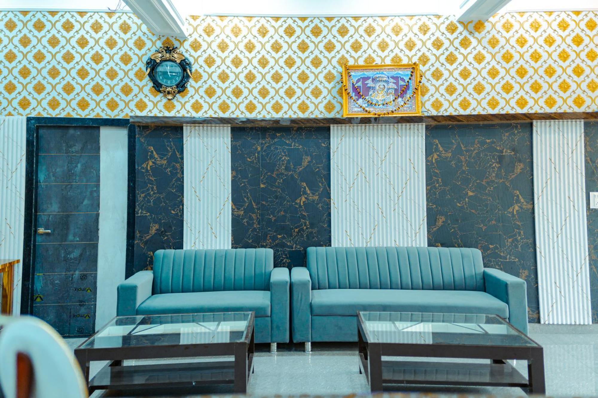 Hotel Metro Regency 3*