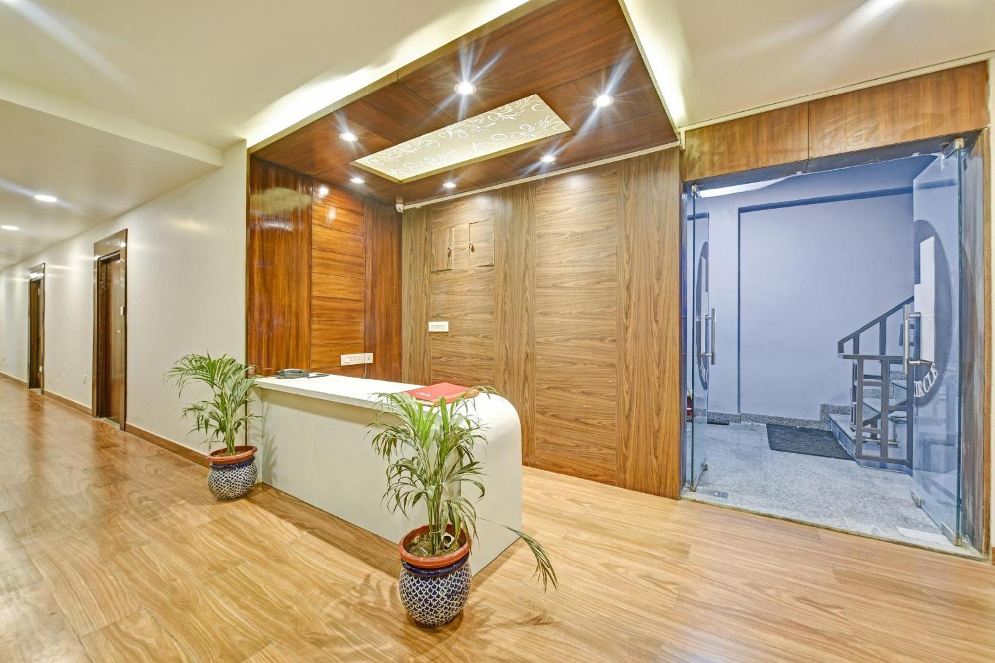 Townhouse The Circle Hotel 4*