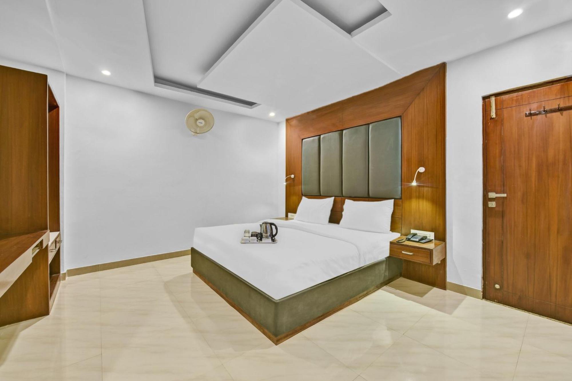 Hotel Townhouse The Circle 4*