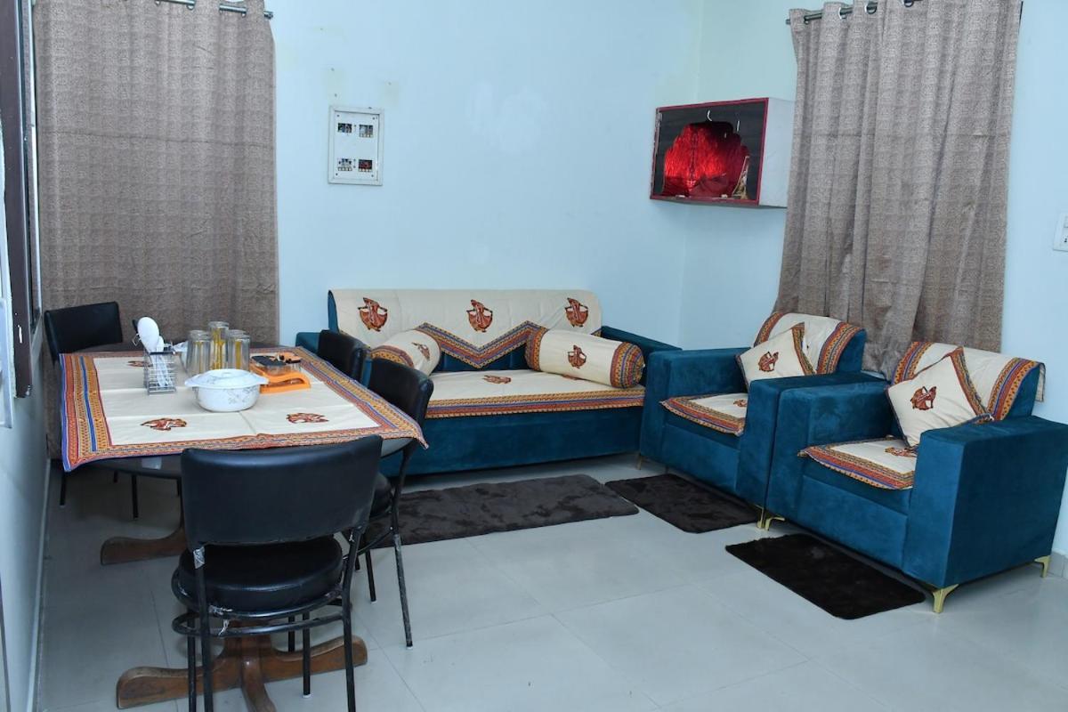 Independent House In Villa