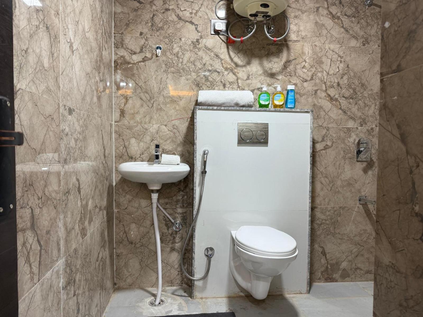 Palm Elanza Apartment *