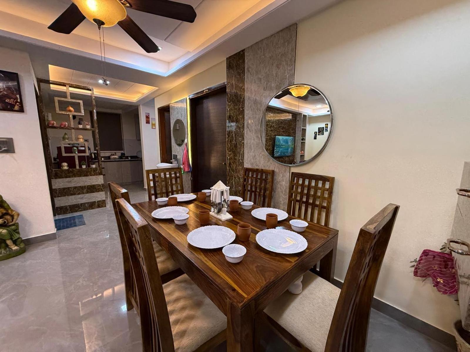 Palm Elanza Apartment *