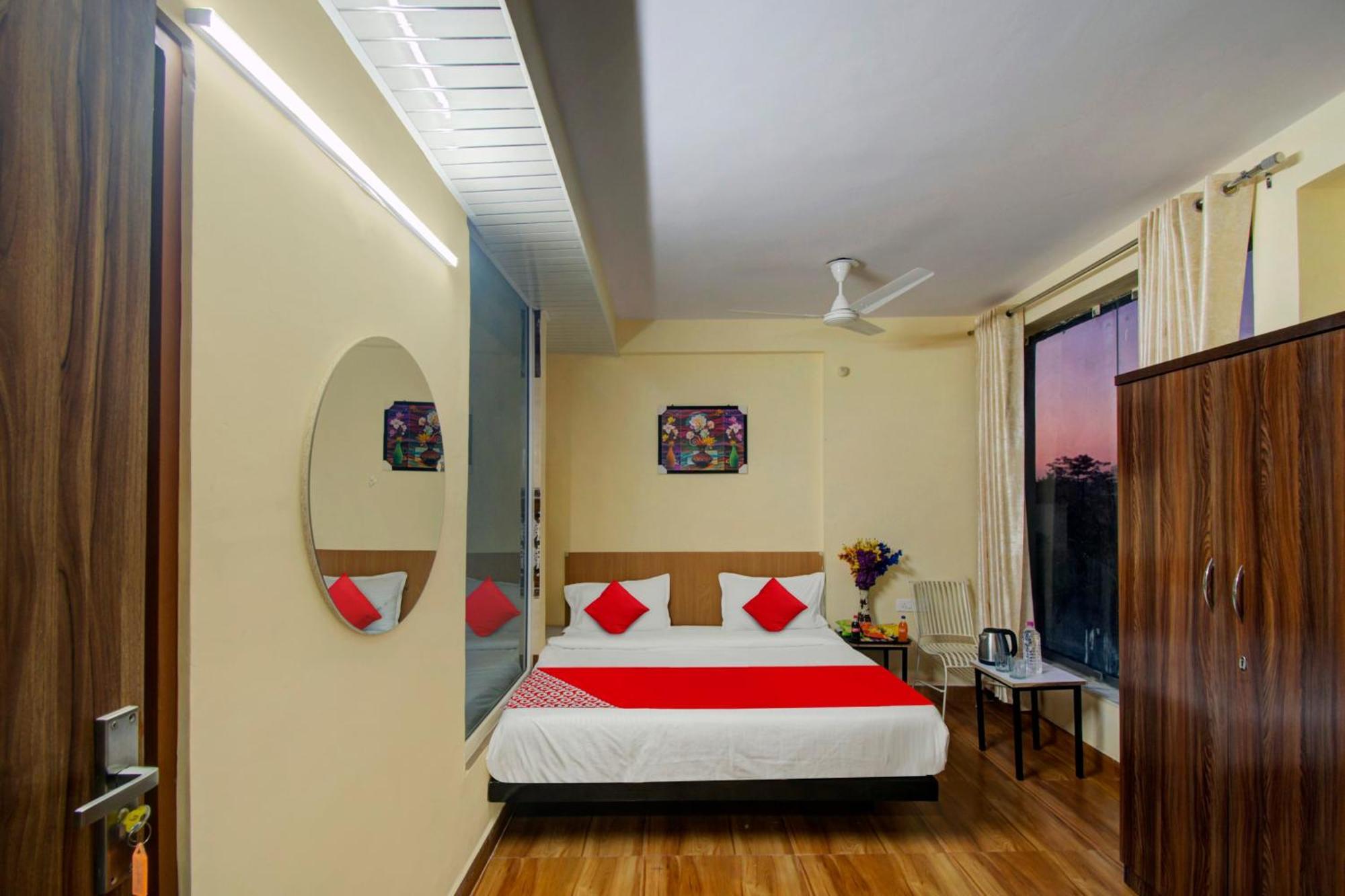 Hotel O Silver 02