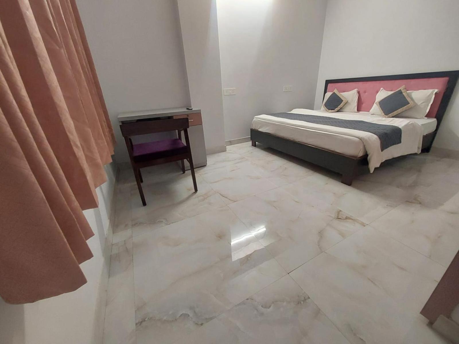 Saffron Vaishali Nagar *