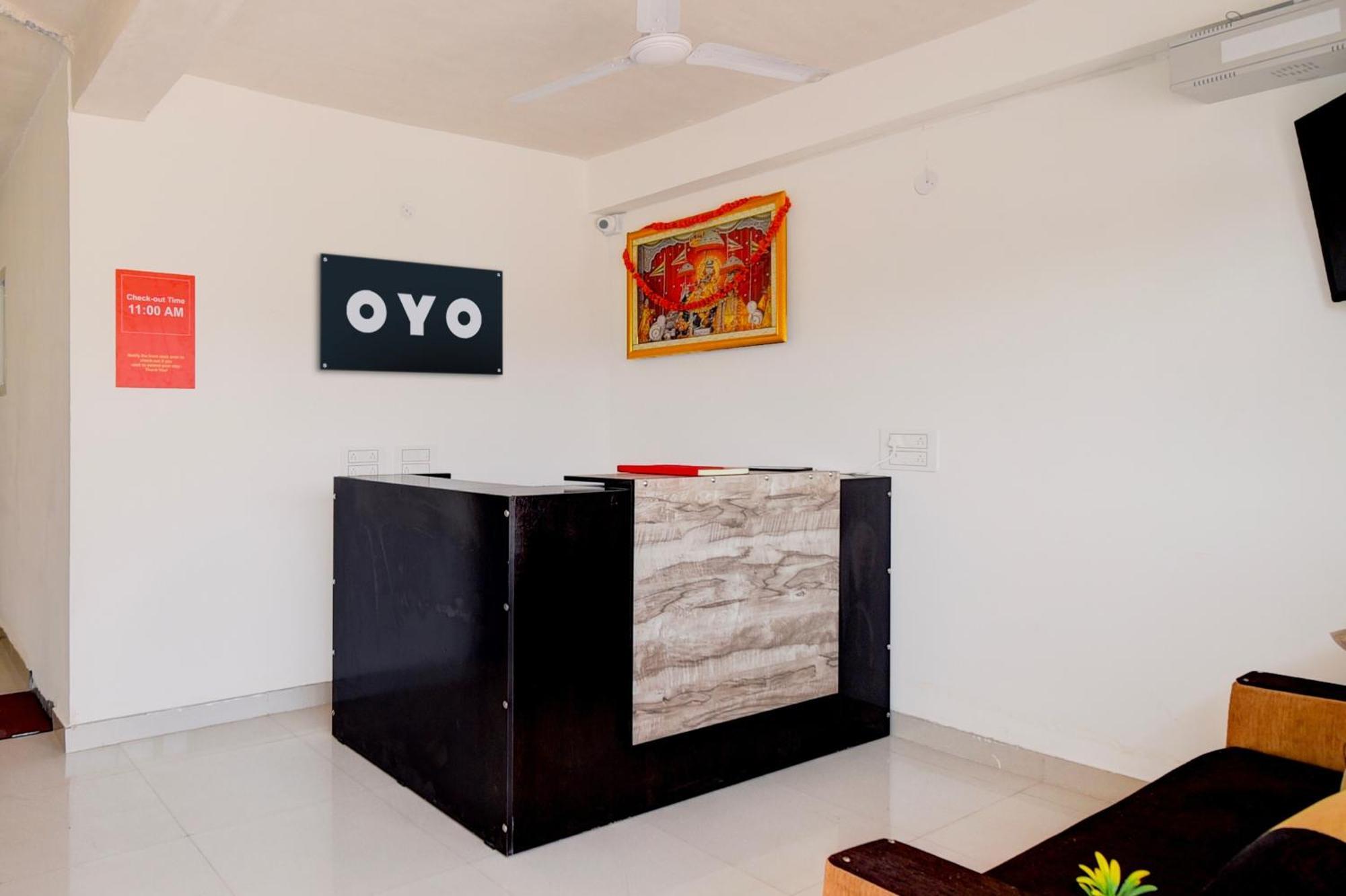 O The Moon Rover Hotel 3*