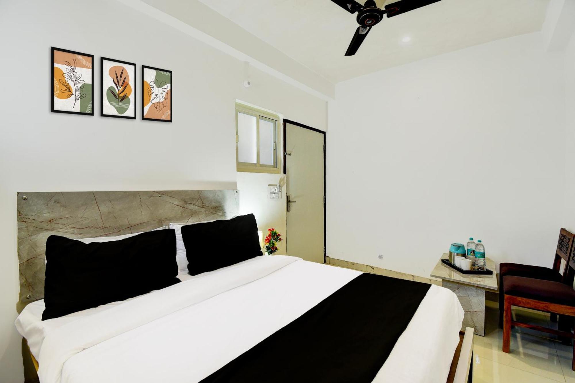 Hotel O The Moon Rover 3*