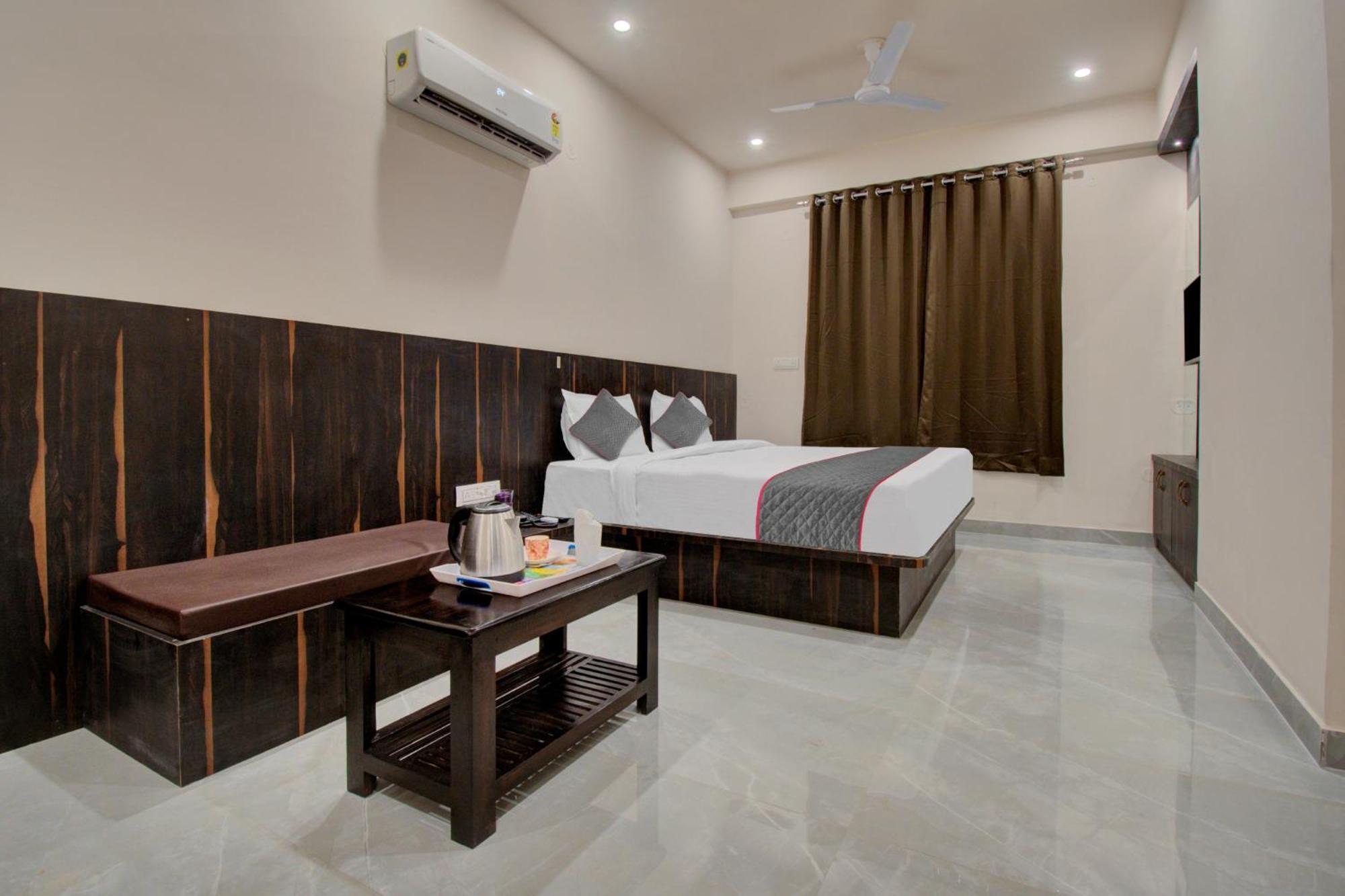 Townhouse Karma Hotel 3*