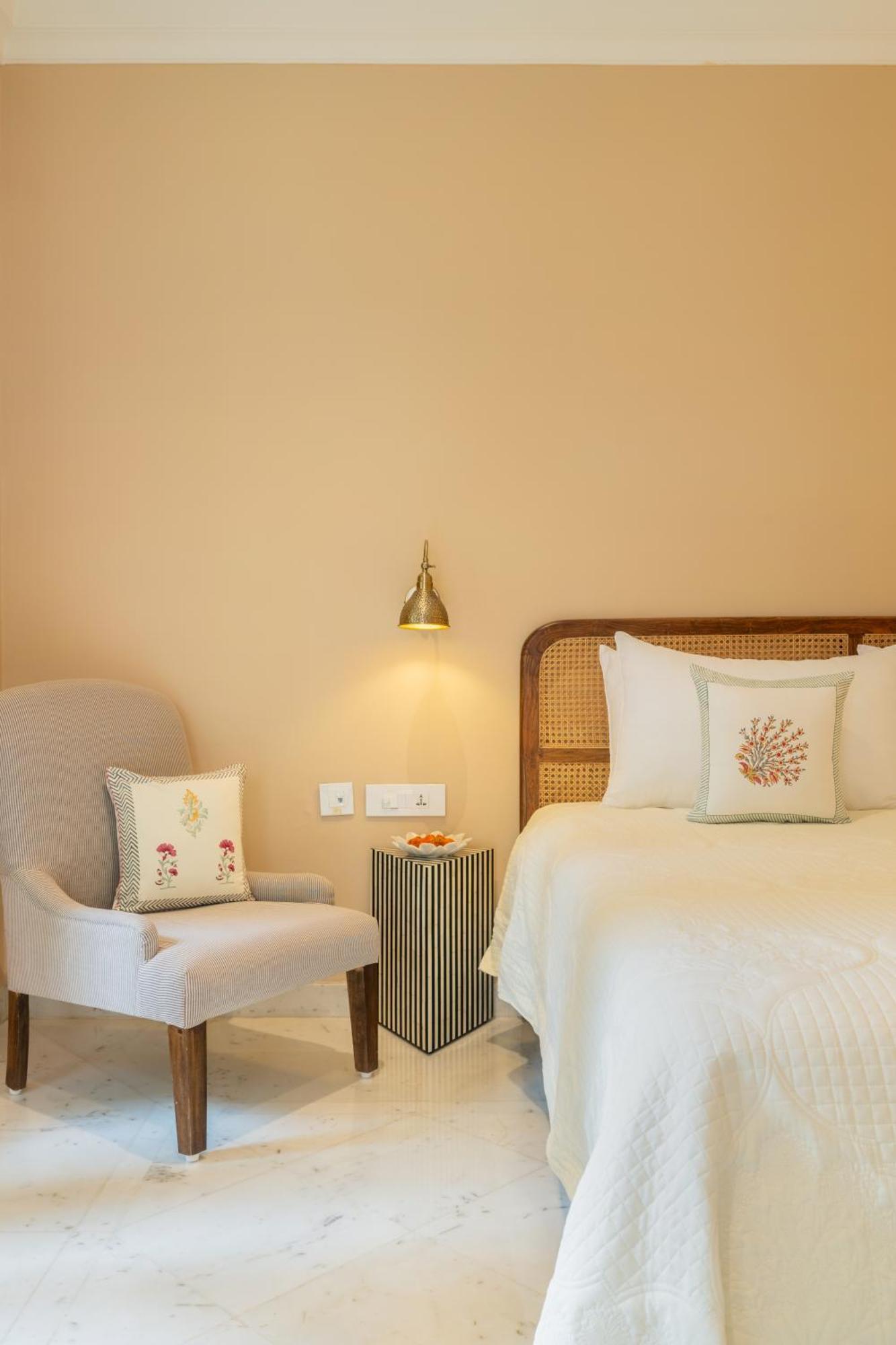 Niravi Bed & Breakfast *