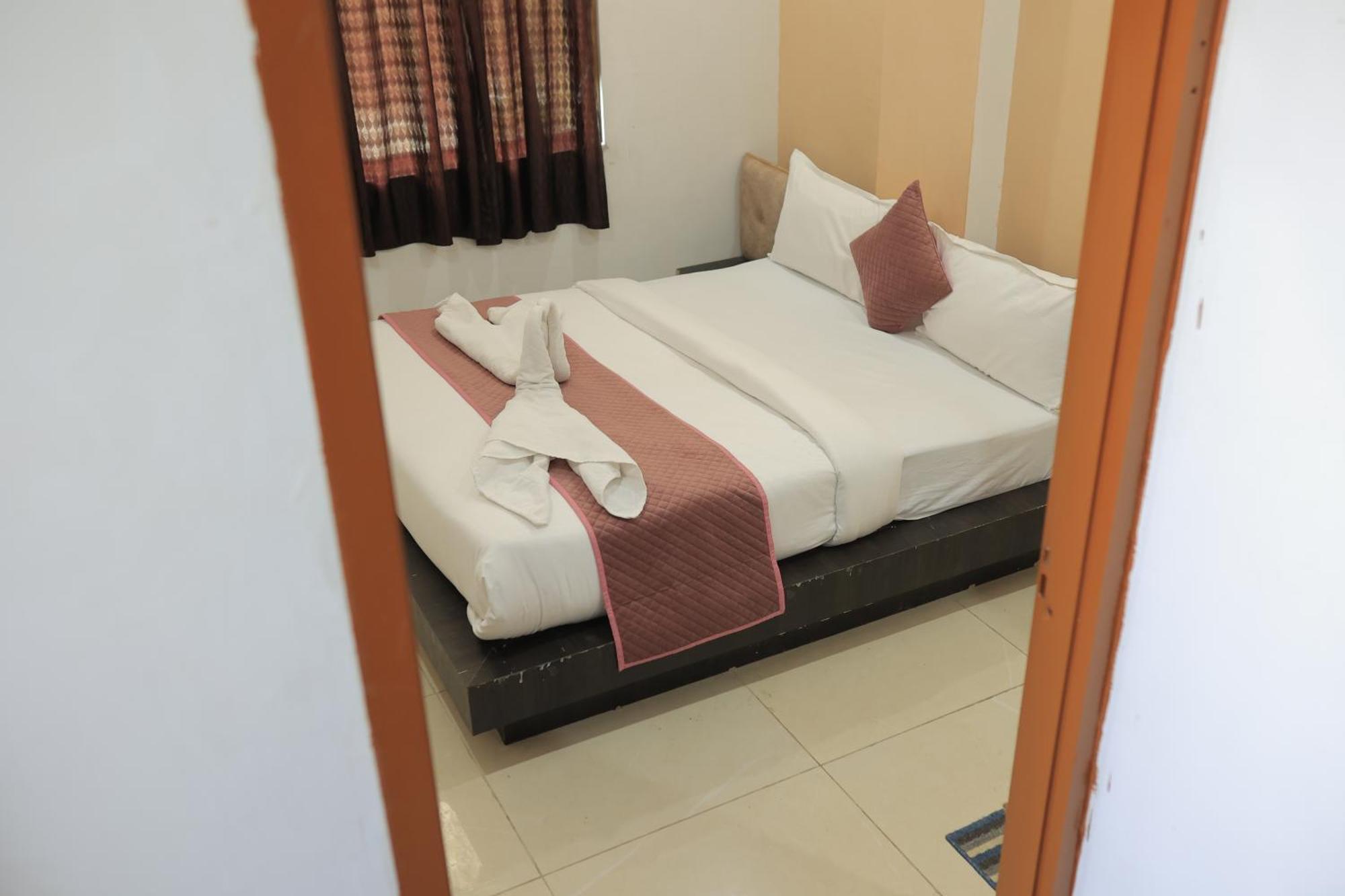 Gulabi Hotel Jaipur