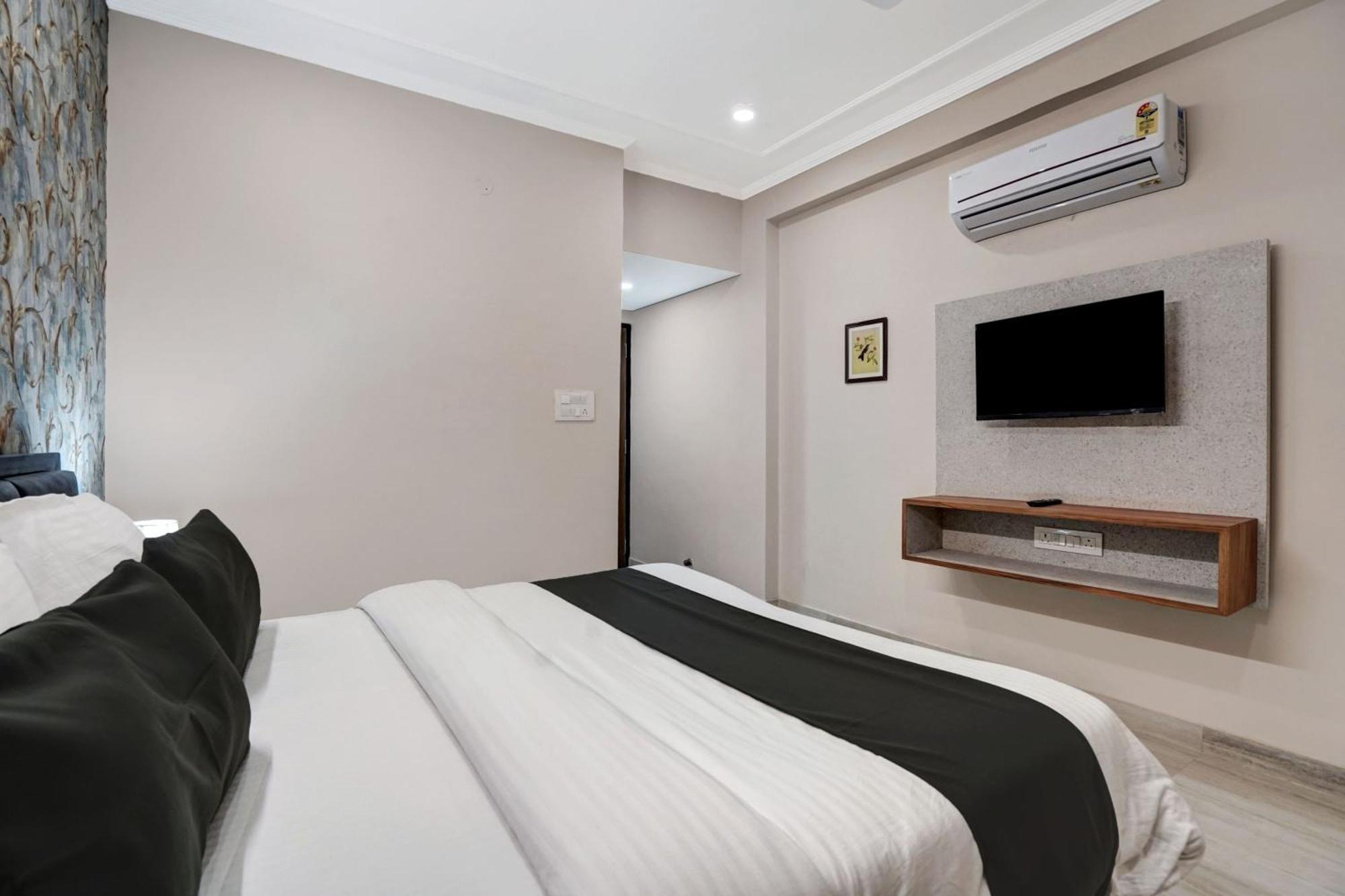 Townhouse Majesty Hotel Jaipur