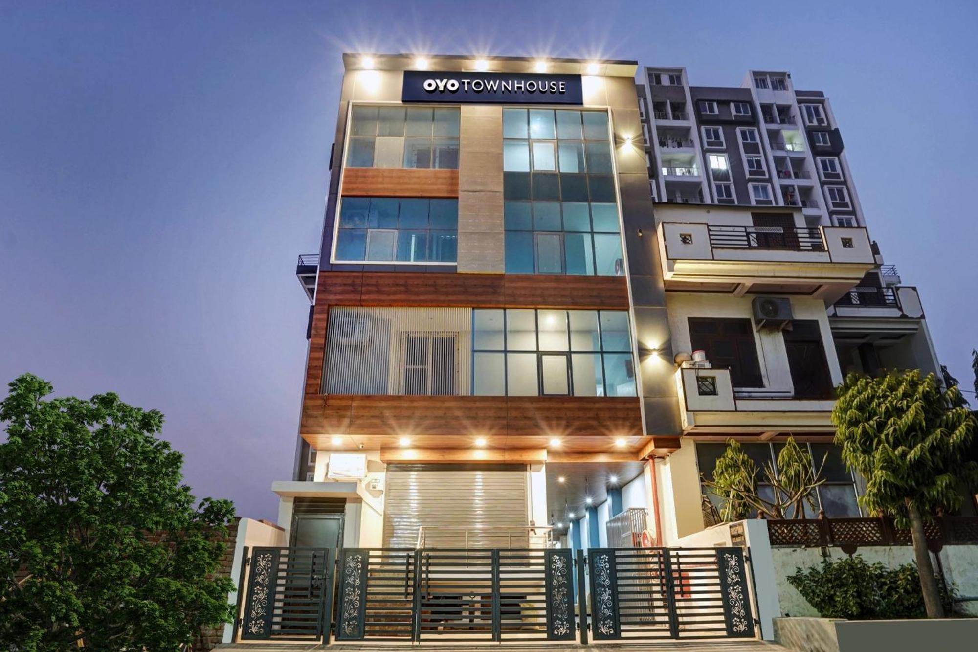 Townhouse Majesty Hotel Jaipur
