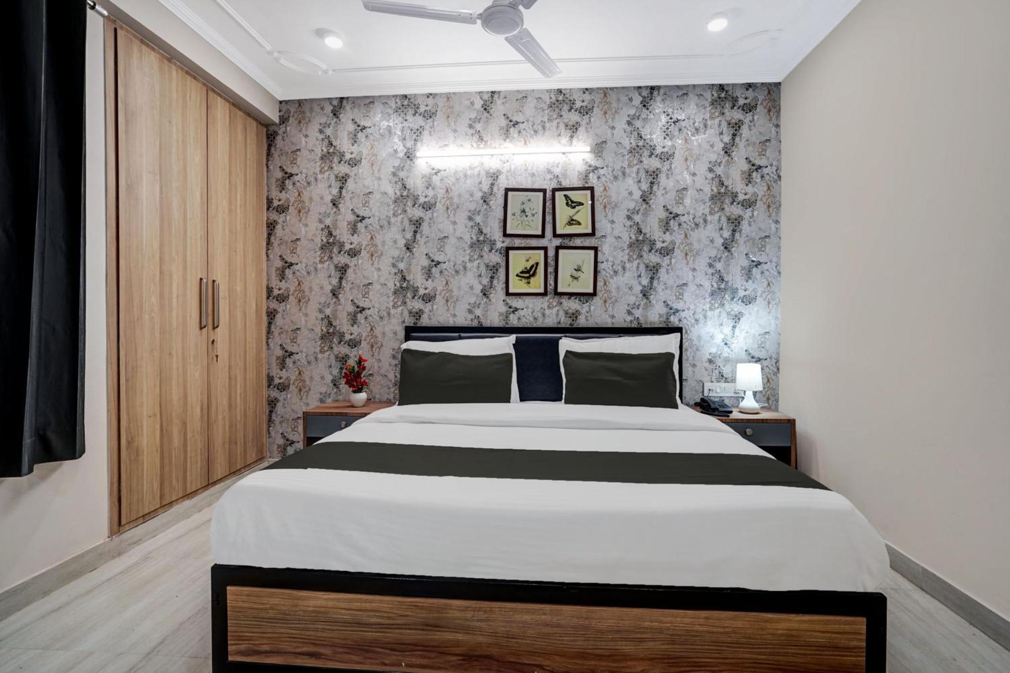 Townhouse Majesty 3*