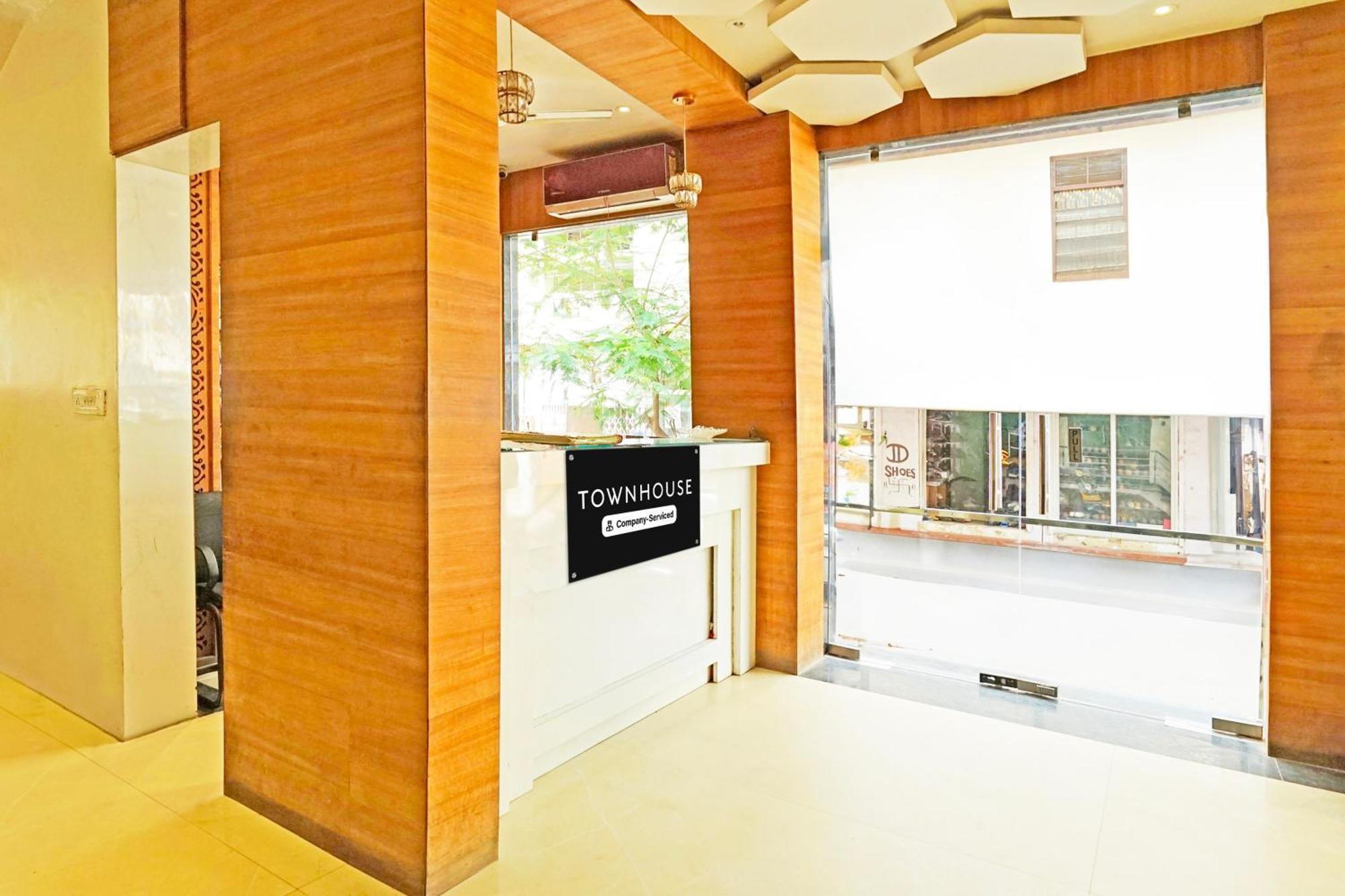 Super Townhouse Collectorate Circle Formerly Ld Prime