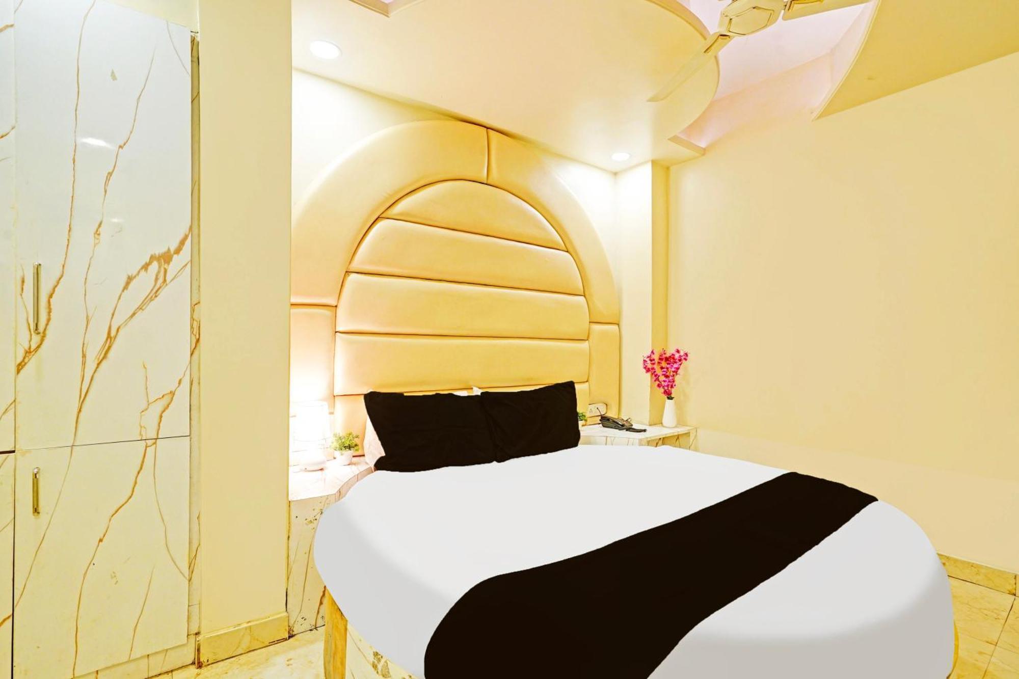 Super Townhouse Collectorate Circle Formerly Ld Prime Hotel Jaipur