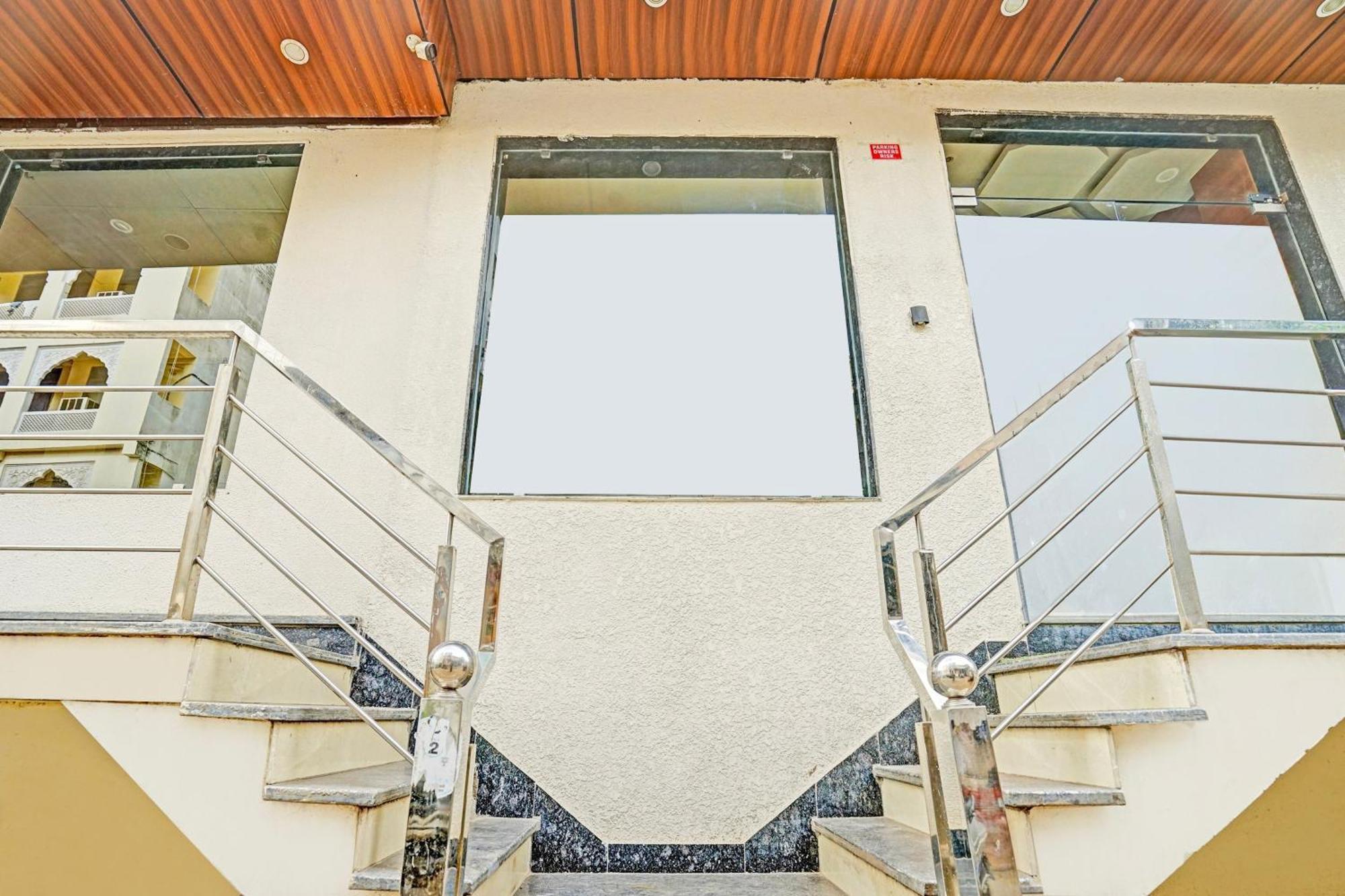 Super Townhouse Collectorate Circle Formerly Ld Prime Hotel