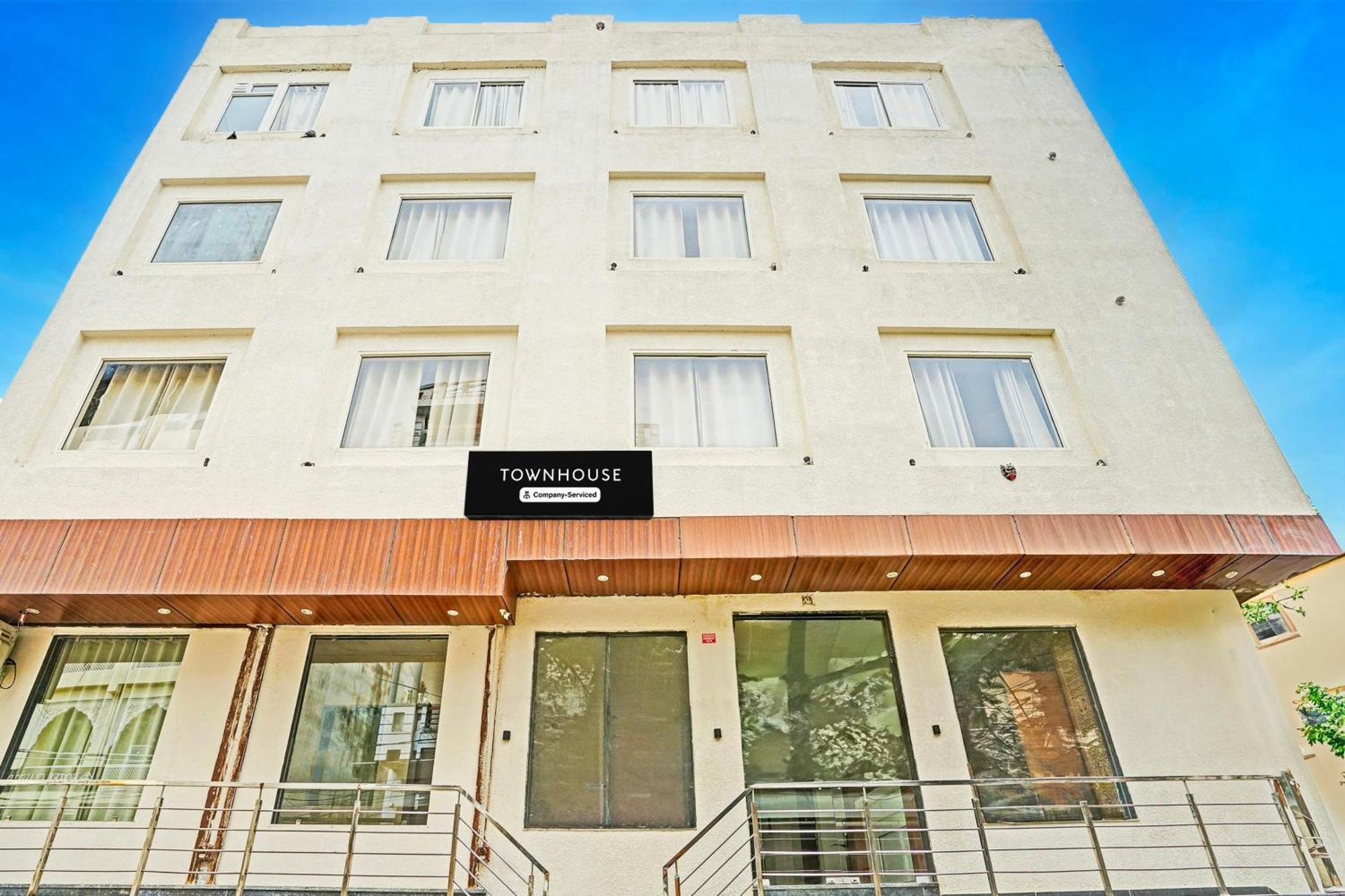 Super Townhouse Collectorate Circle Formerly Ld Prime 2* Jaipur