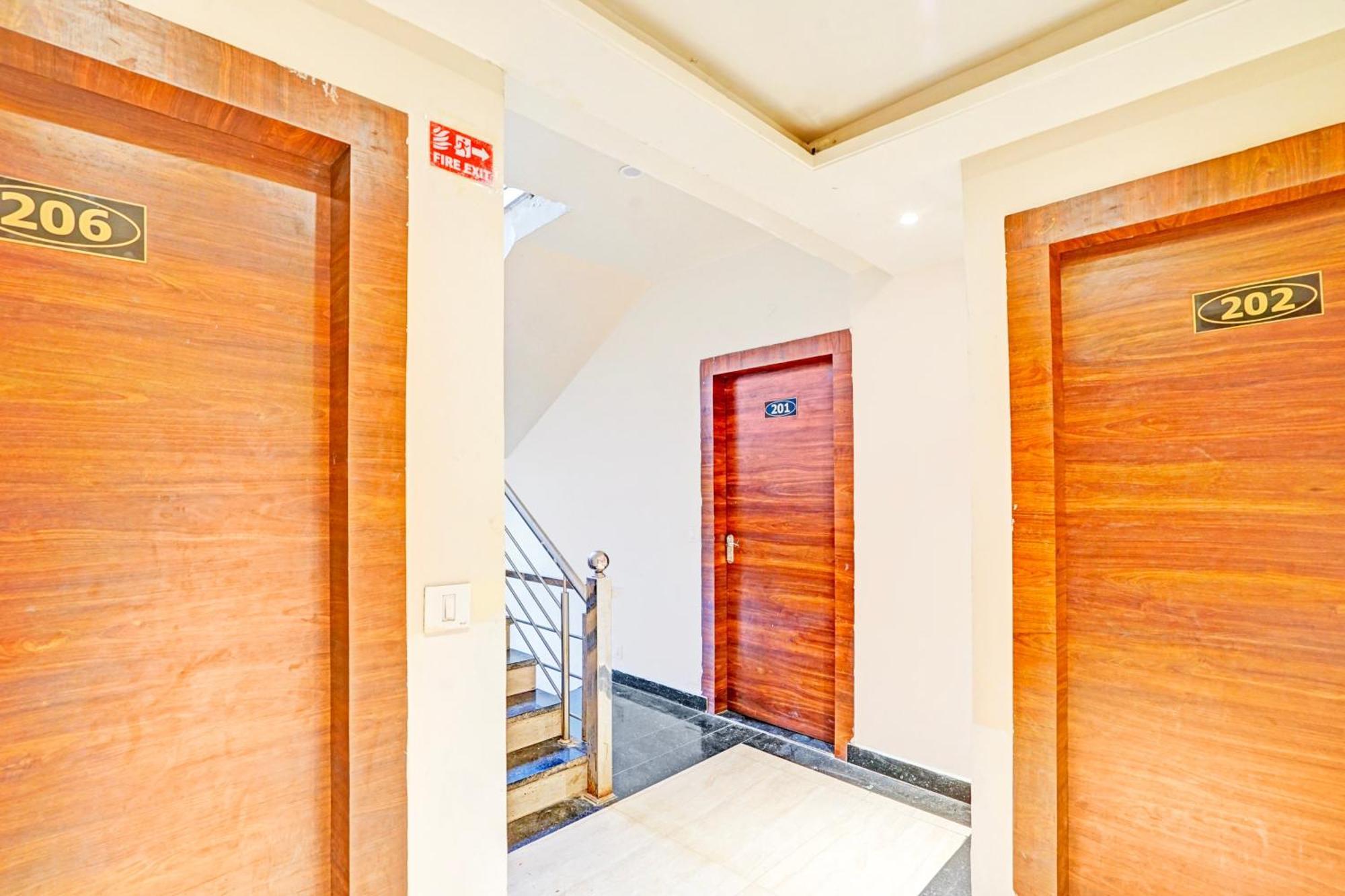 Hotel Super Townhouse Collectorate Circle Formerly Ld Prime