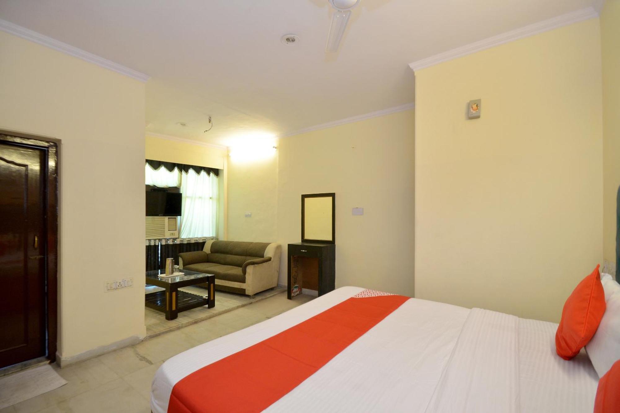 O Royal Estate Hotel *