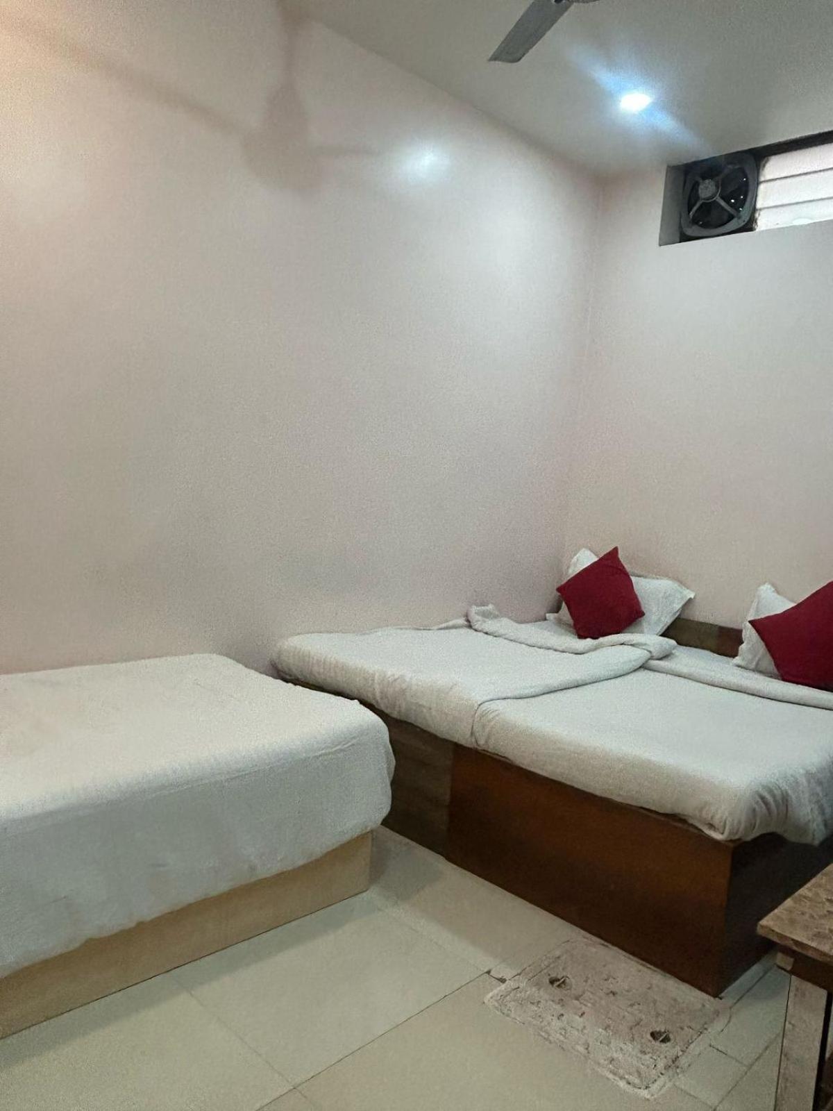 Hotel Thikana Palace