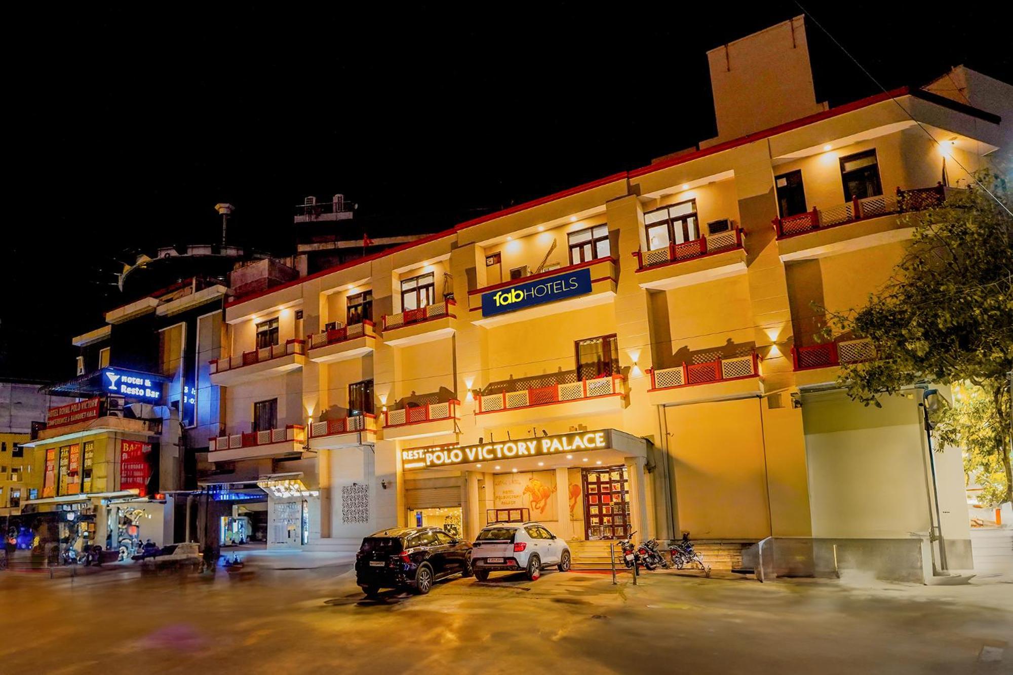 Fabhotel Polovictory Palace 3*