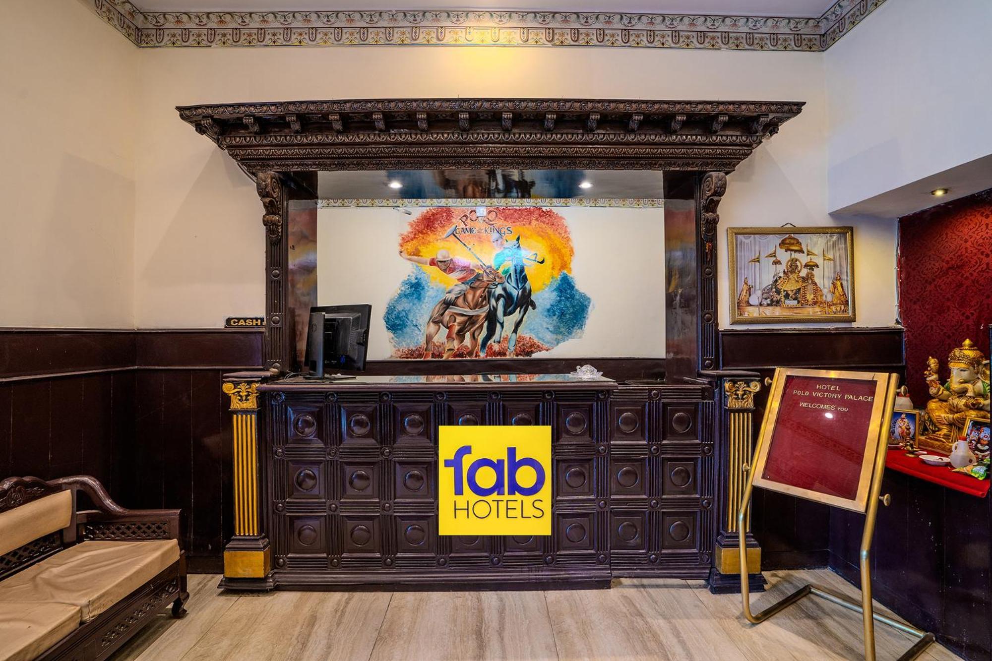 Hotel Fabhotel Polovictory Palace