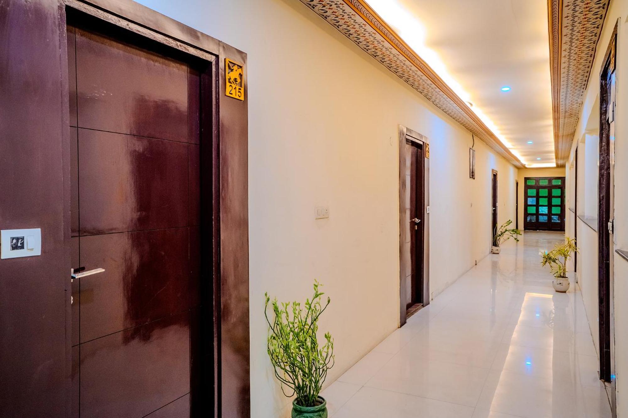 Hotel Fabhotel Polovictory Palace Jaipur