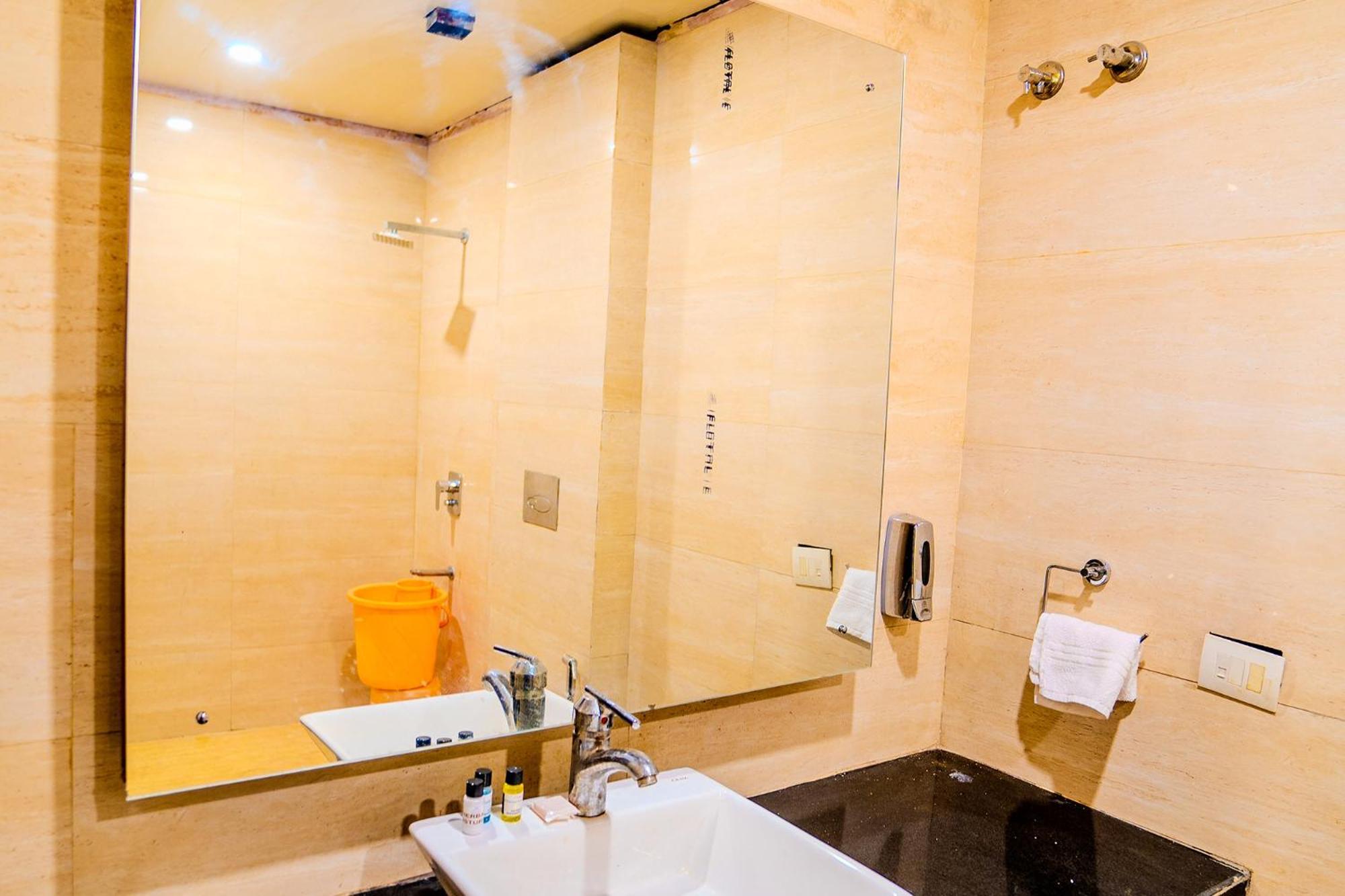 Fabhotel Polovictory Palace Hotel 3*