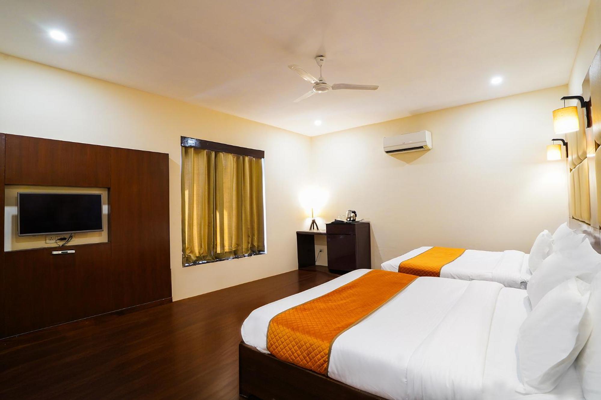 Hotel Fabhotel Polovictory Palace 3*