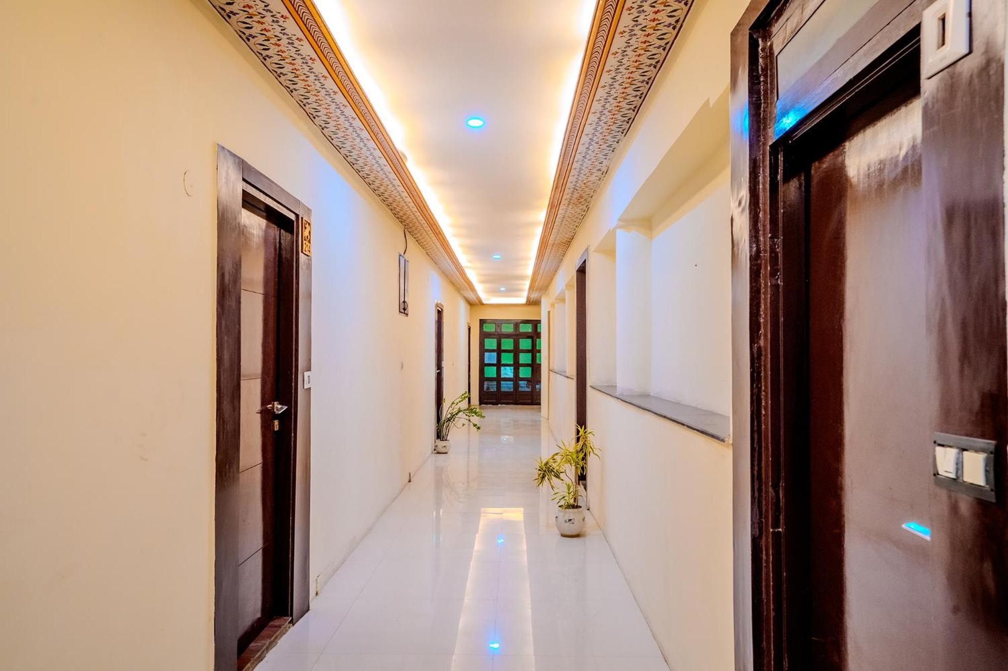 Hotel Fabhotel Polovictory Palace Jaipur