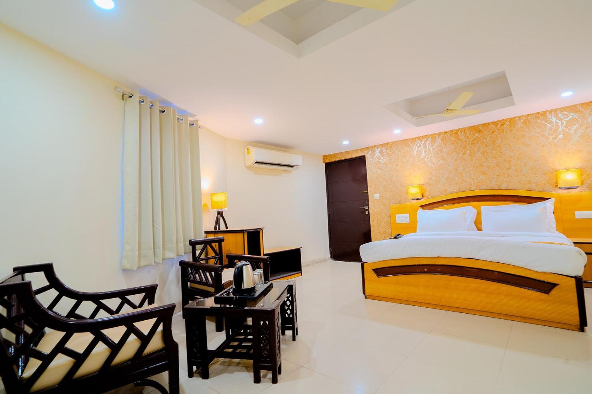 Fabhotel Polovictory Palace Hotel