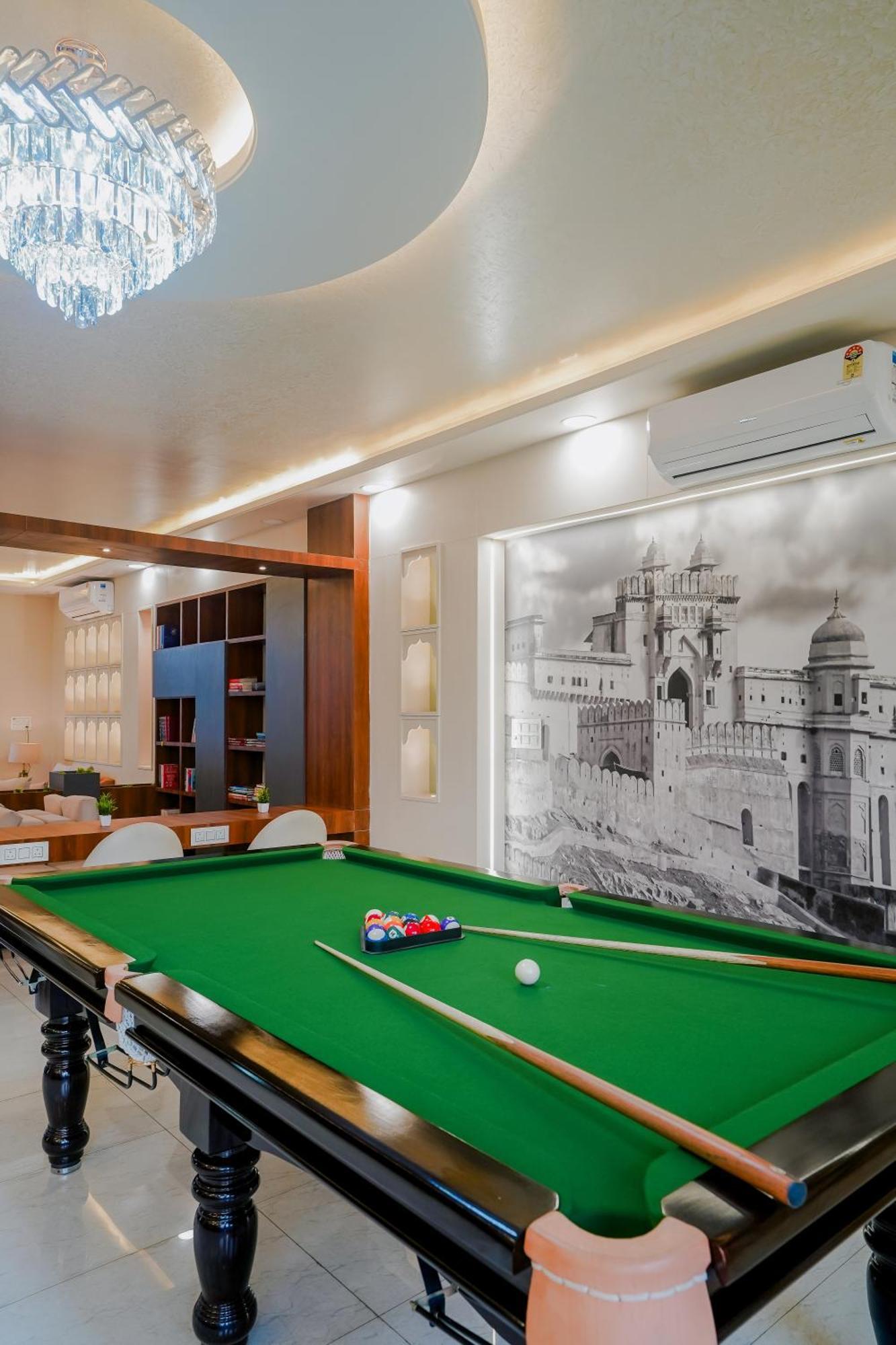 Hotel The Hidden Door-near Airport 3*