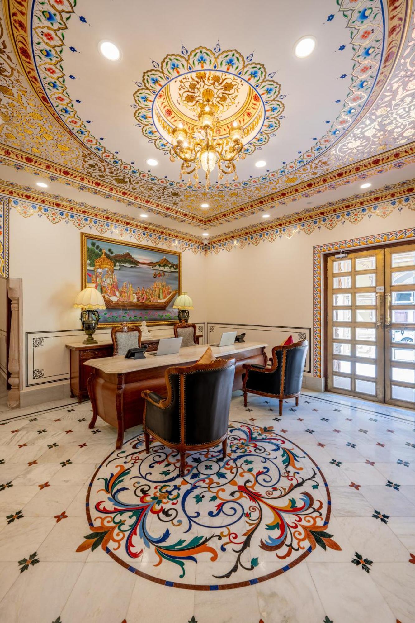 Hotel Brij Castle 4*