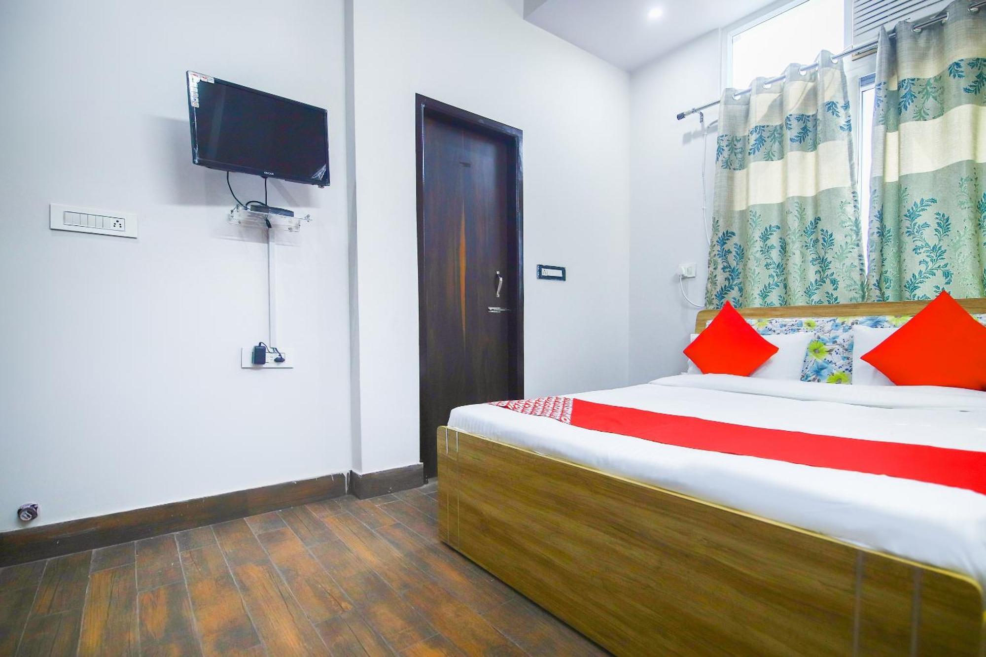 Hotel O Blooming Beds 3*