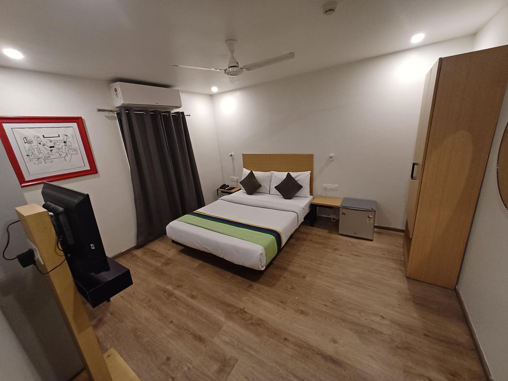 Chetram Elite Near Railway Station Hotel