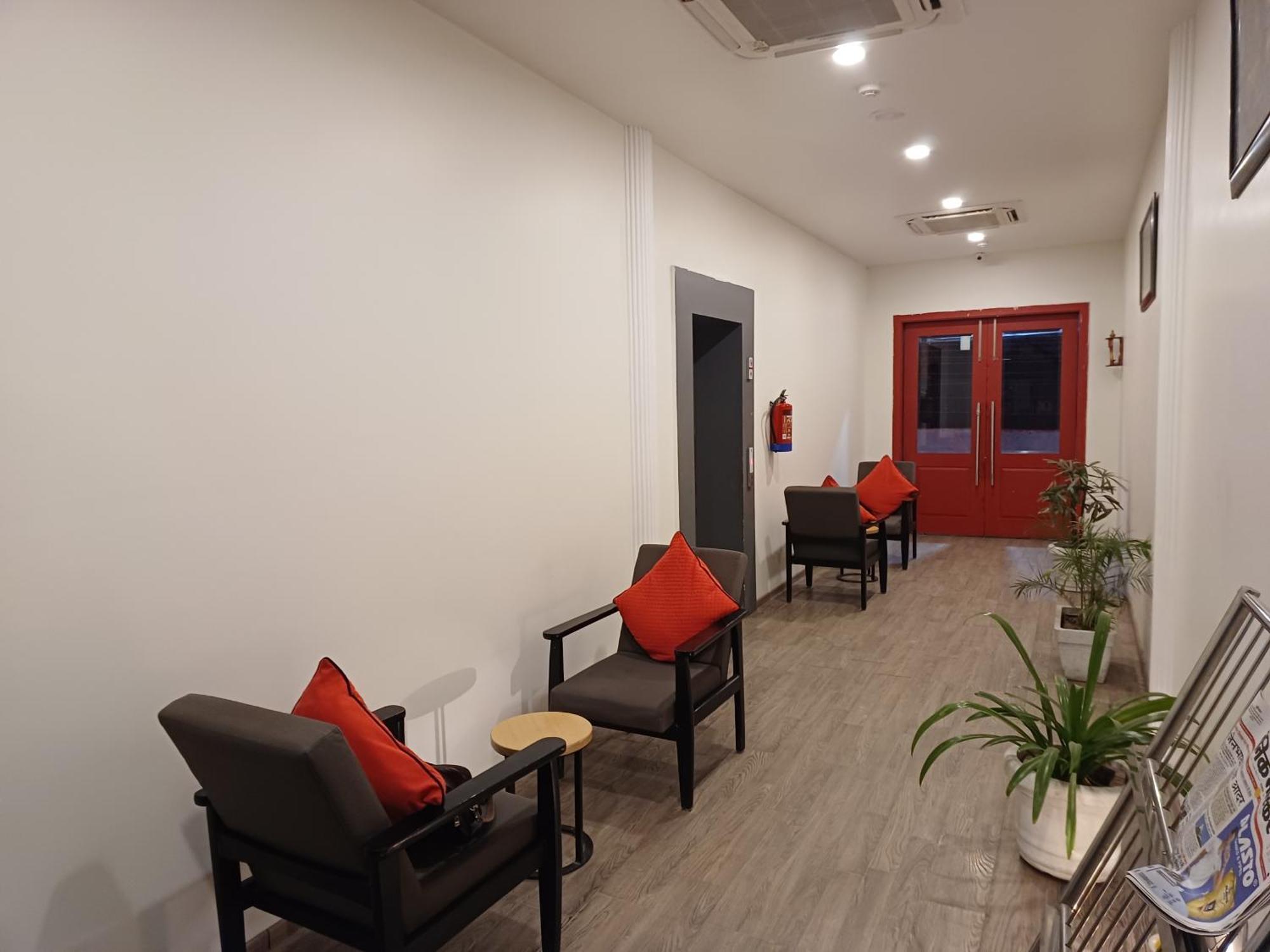 Hotel Chetram Elite Near Railway Station