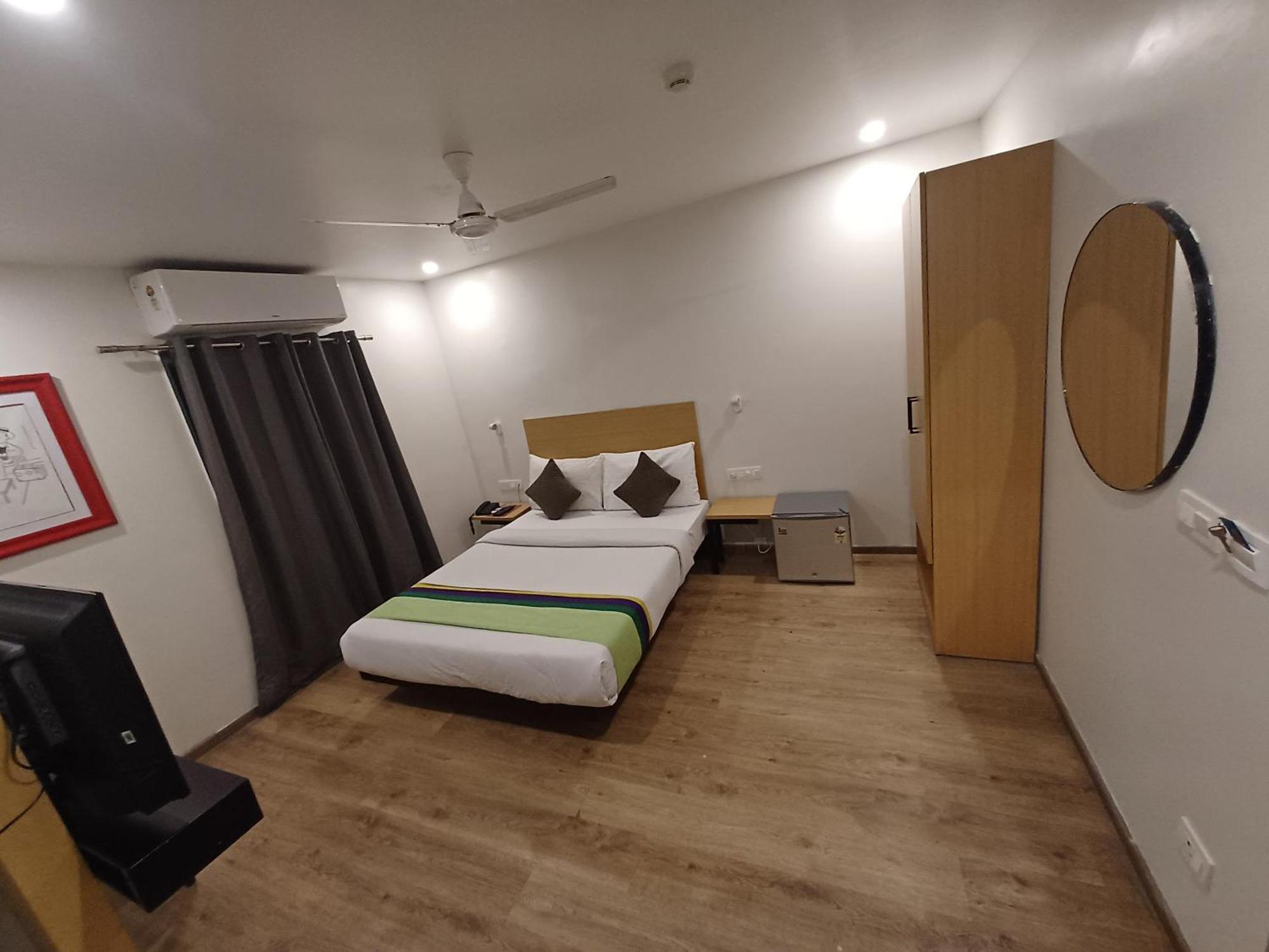 Hotel Chetram Elite Near Railway Station
