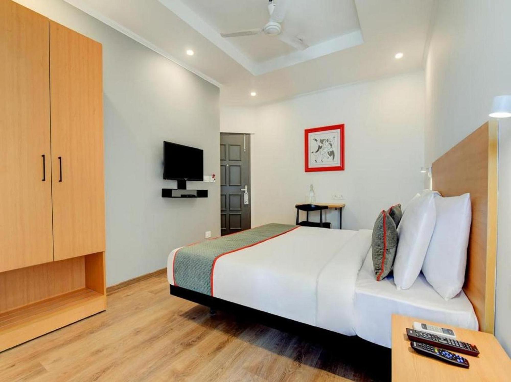 Chetram Elite Near Railway Station Hotel