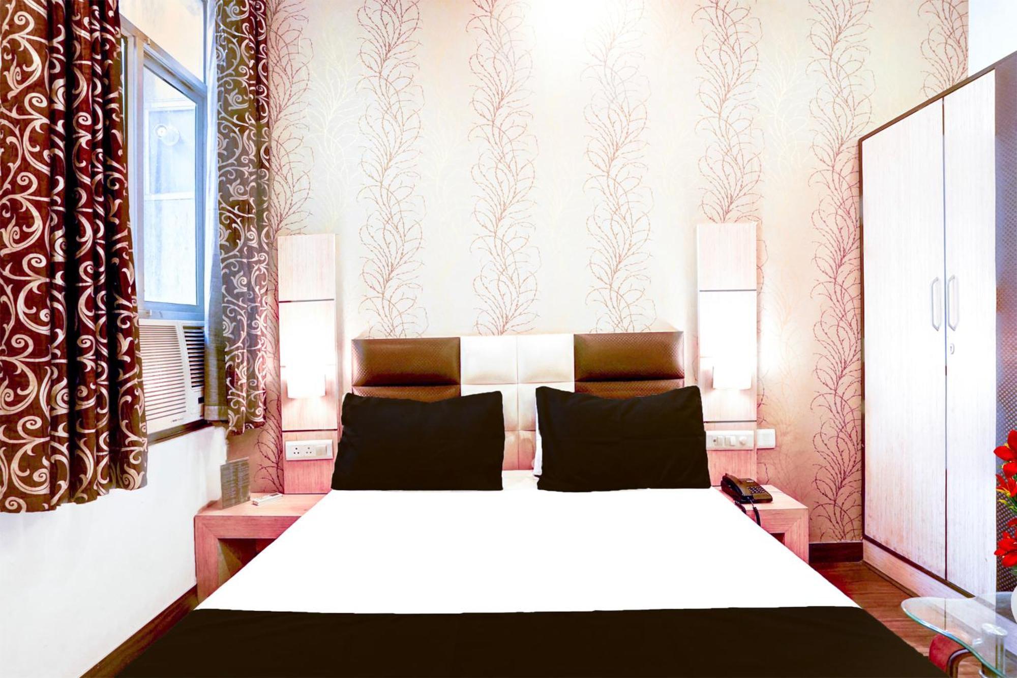 Hotel Super Collection O Banipark Formerly Arena *