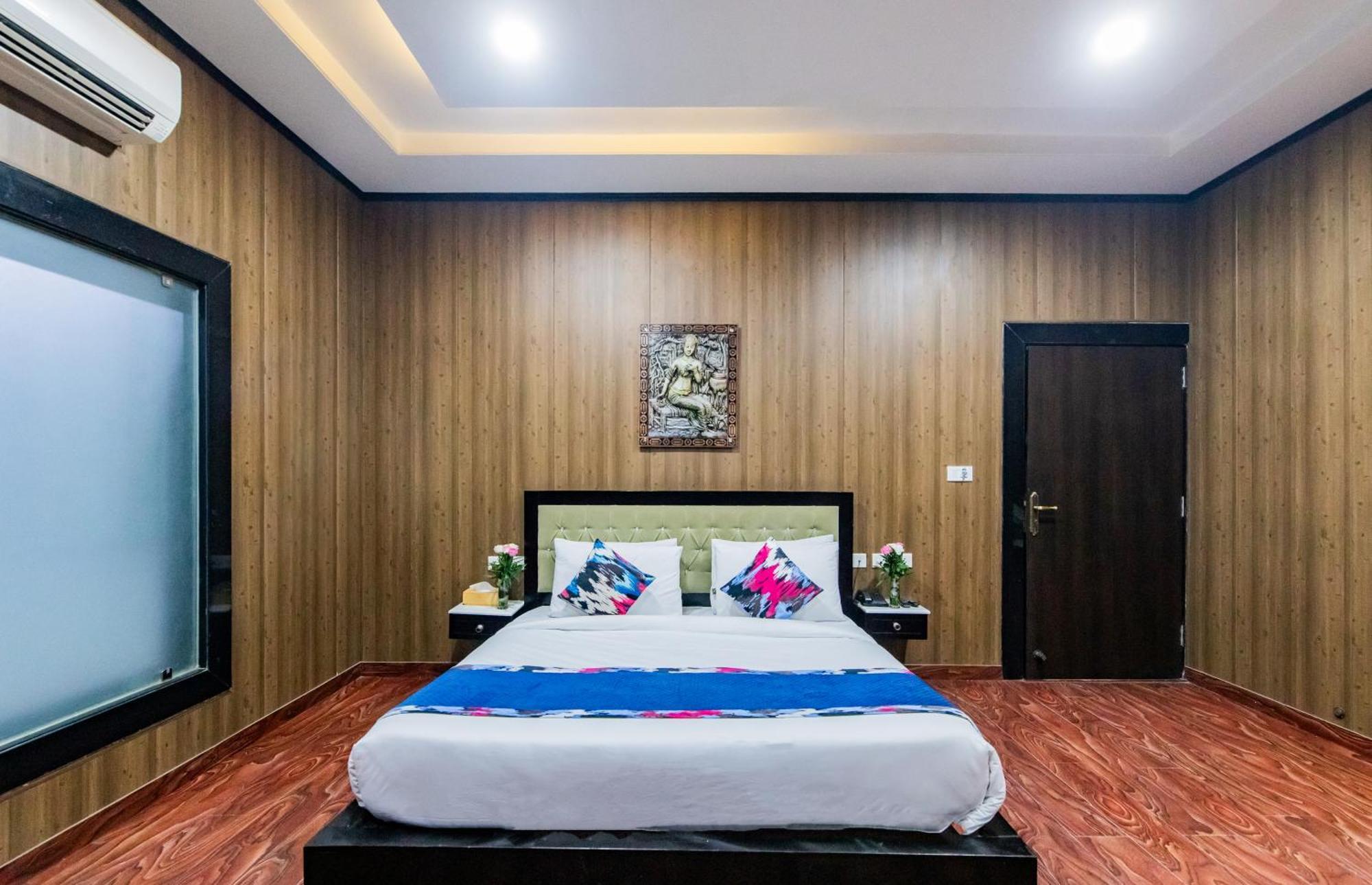 Foxoso Fiori Jaipur