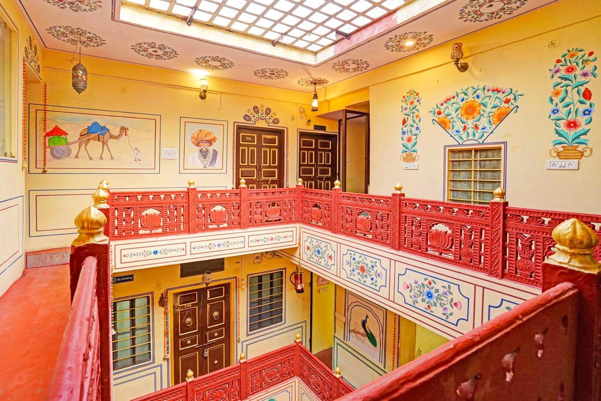 Super Collection O Ramganj Near Hawa Mahal 4* Jaipur