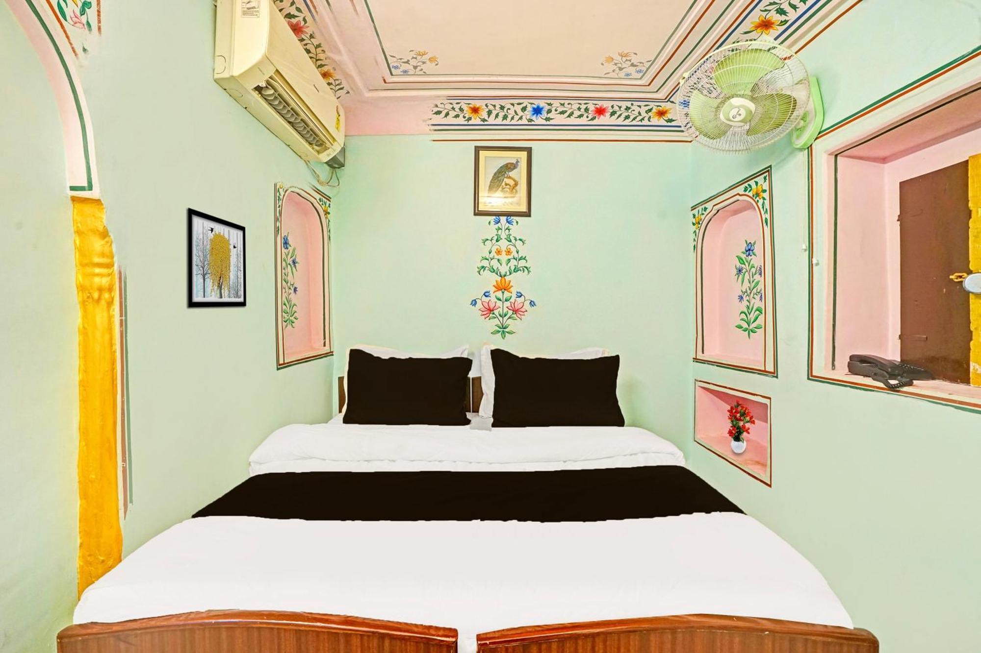 Super Collection O Ramganj Near Hawa Mahal Jaipur