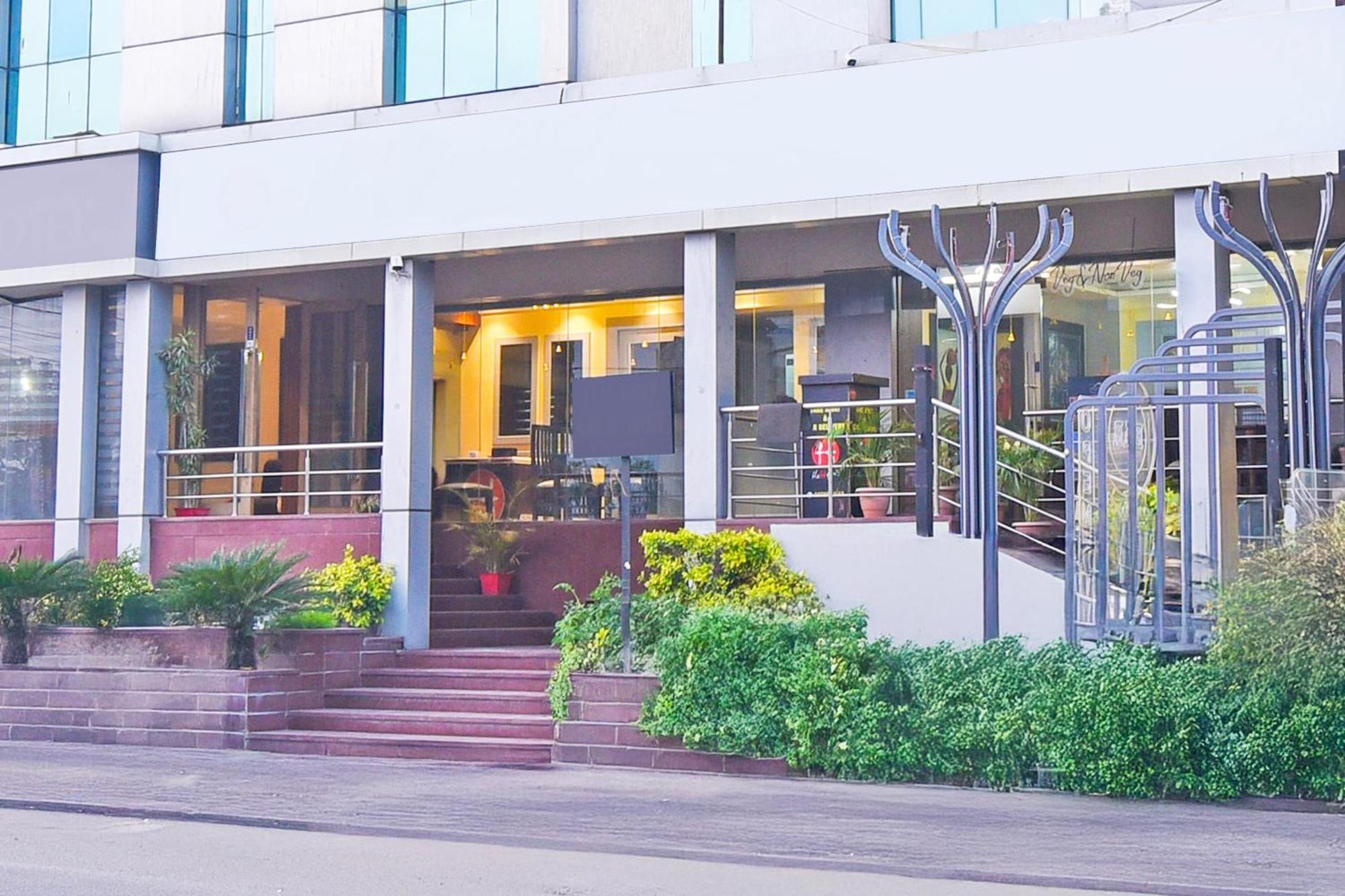 Super Townhouse Jln Marg Formerly Ritz Residency Jaipur