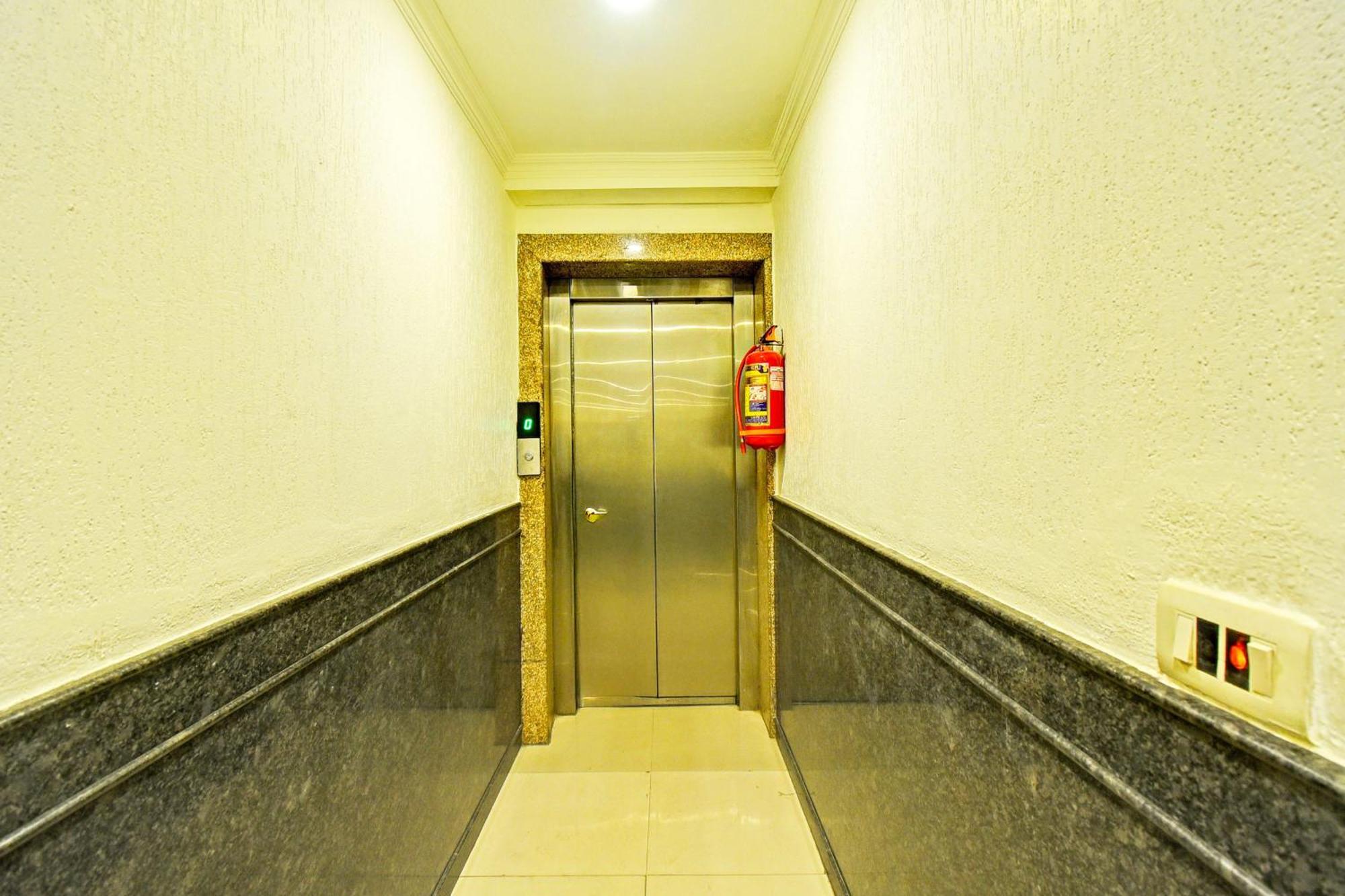 Hotel Super Townhouse Jln Marg Formerly Ritz Residency 3*