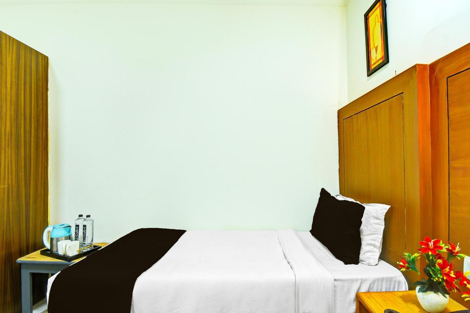 Super Townhouse Jln Marg Formerly Ritz Residency Hotel 3*