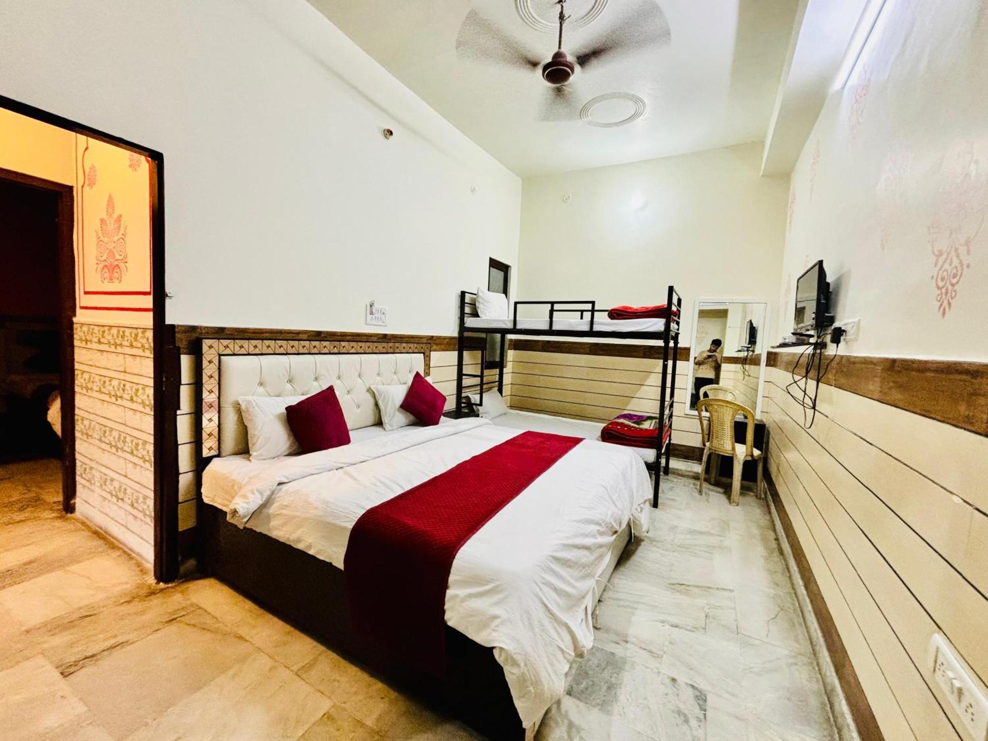 Royal Pinkcity Hostel Jaipur