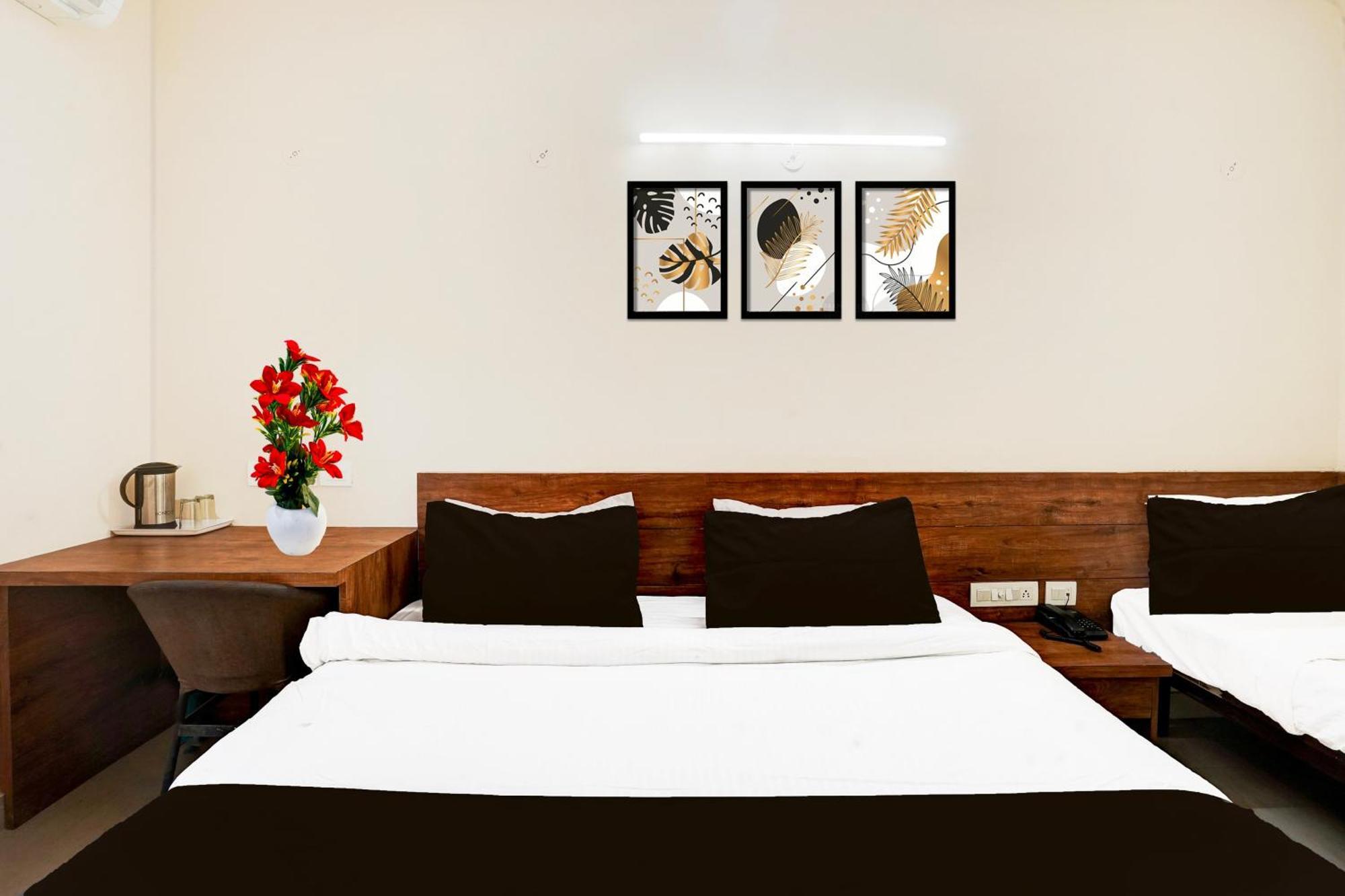 O Meera Marg Near Bani Park Formerly Cozy Vibes Hotel